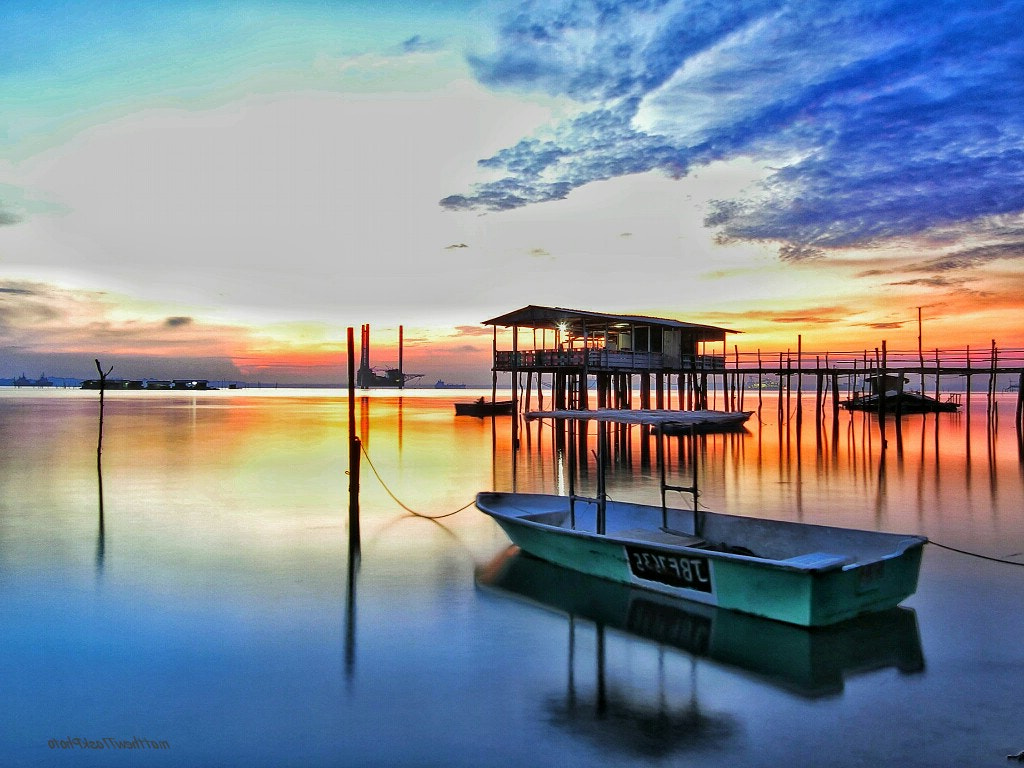 CASIO EX-100 sample photo. Floating photography