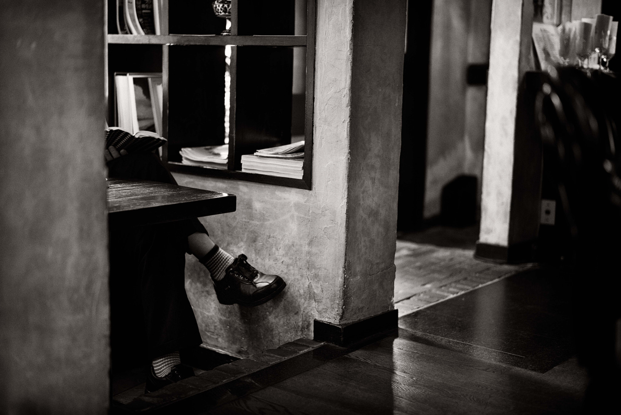 Elmarit-M 1:2.8/21 sample photo. Coffee break photography
