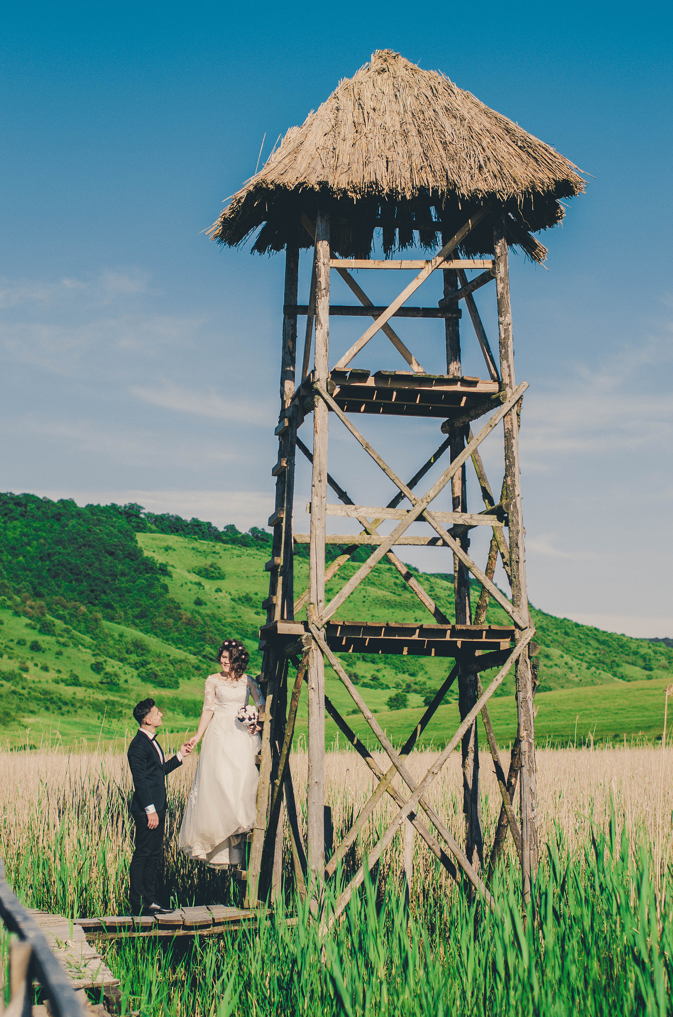 Nikon D5100 + Sigma 50mm F1.4 EX DG HSM sample photo. Trash the dress photography