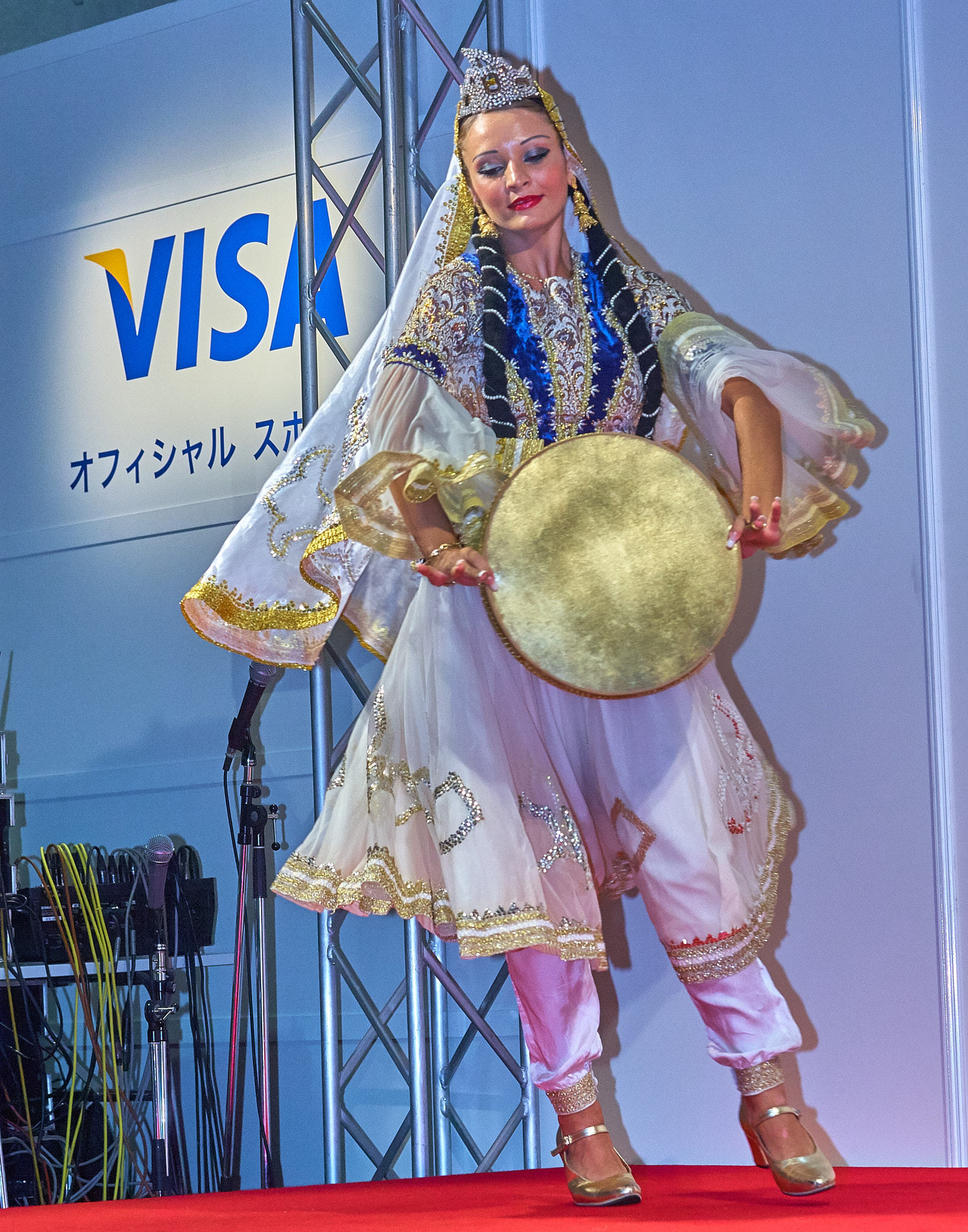 Canon EOS 30D sample photo. Azerbaijan dancer photography