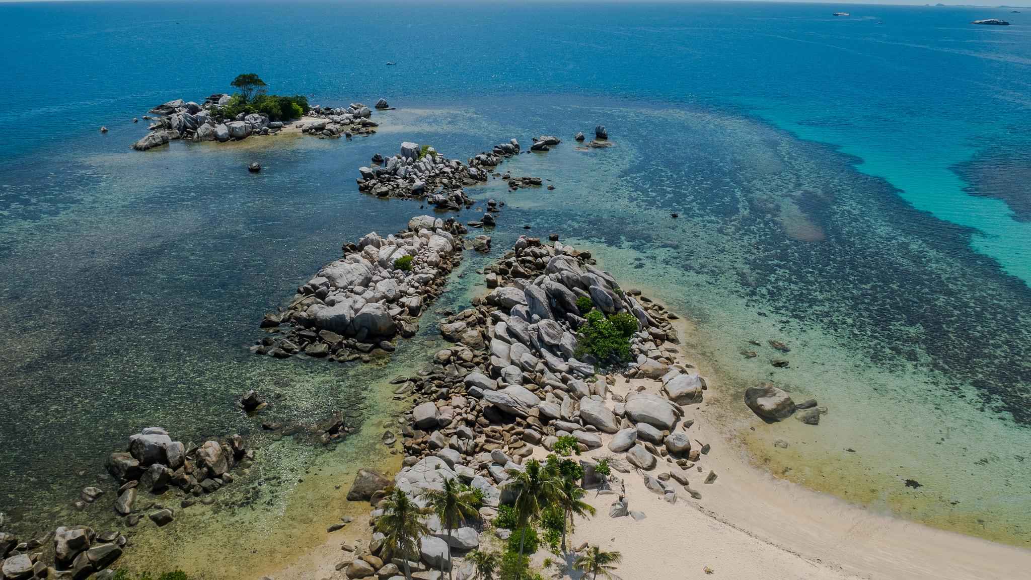 Panasonic Lumix DMC-GM5 sample photo. Pulau lengkuas mercusuar photography