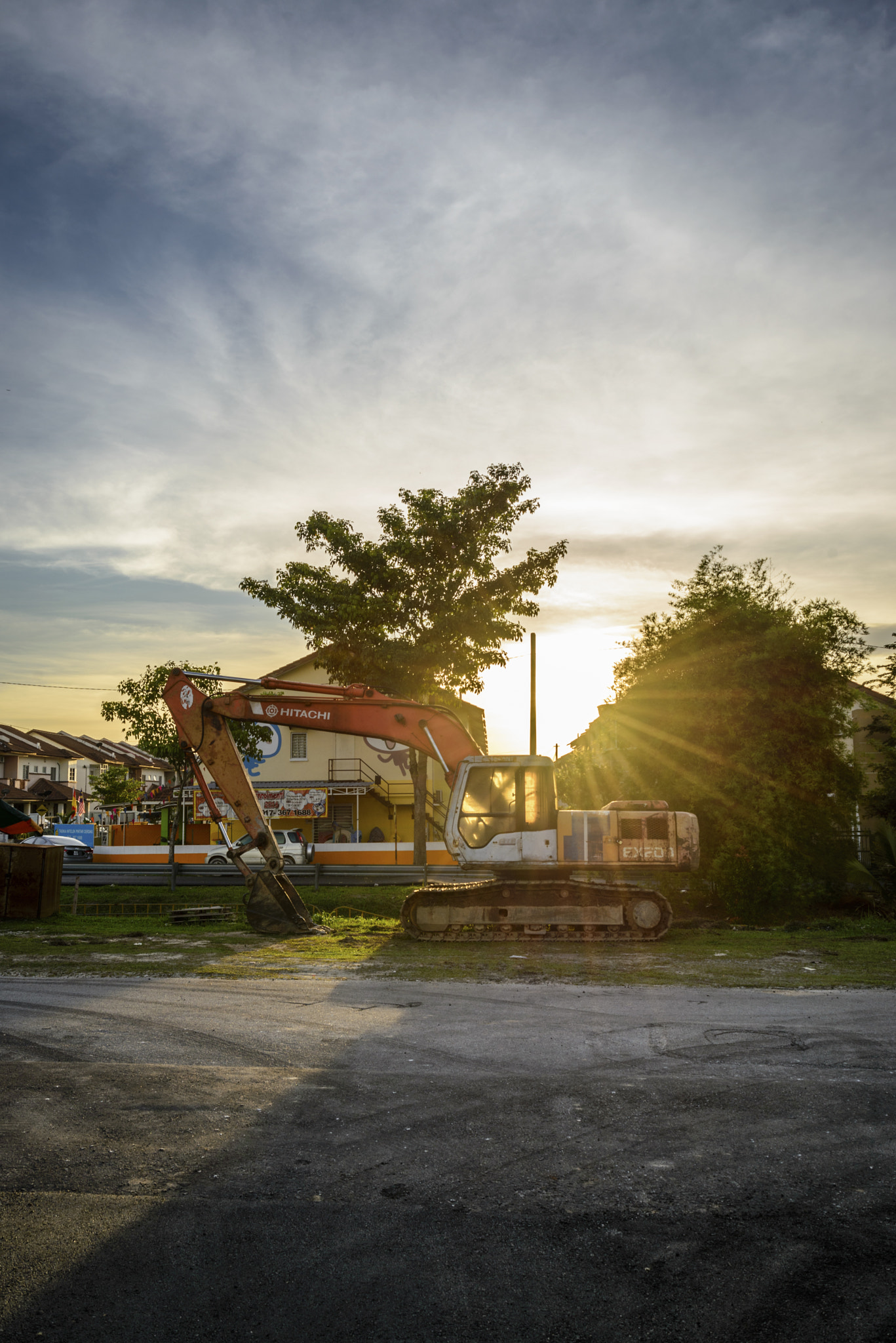 AF Zoom-Nikkor 28-80mm f/3.3-5.6G sample photo. Trailer on the roadside photography