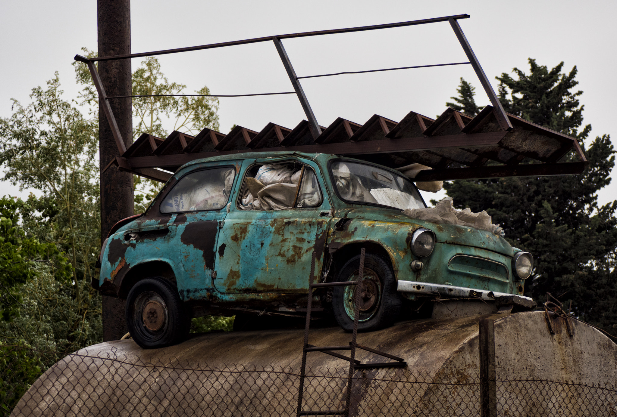 Panasonic Lumix DMC-GH4 sample photo. Mid car photography