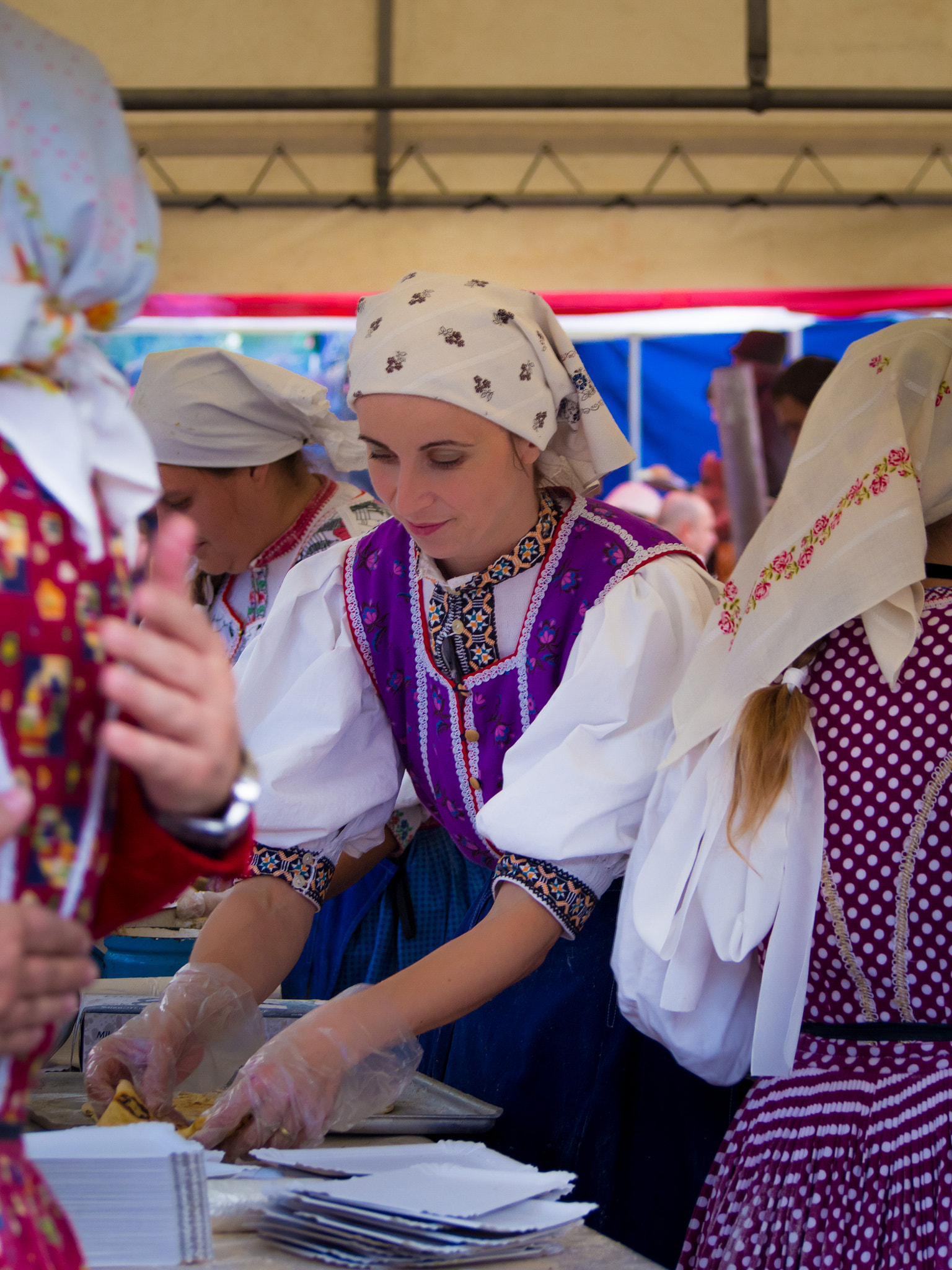 Olympus PEN E-PL5 sample photo. Traditional feast in margecany photography