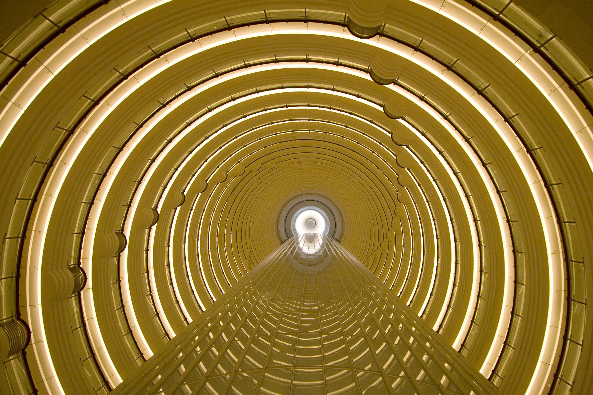 Canon EF-S 10-22mm F3.5-4.5 USM sample photo. Grand hyatt, shanghai photography