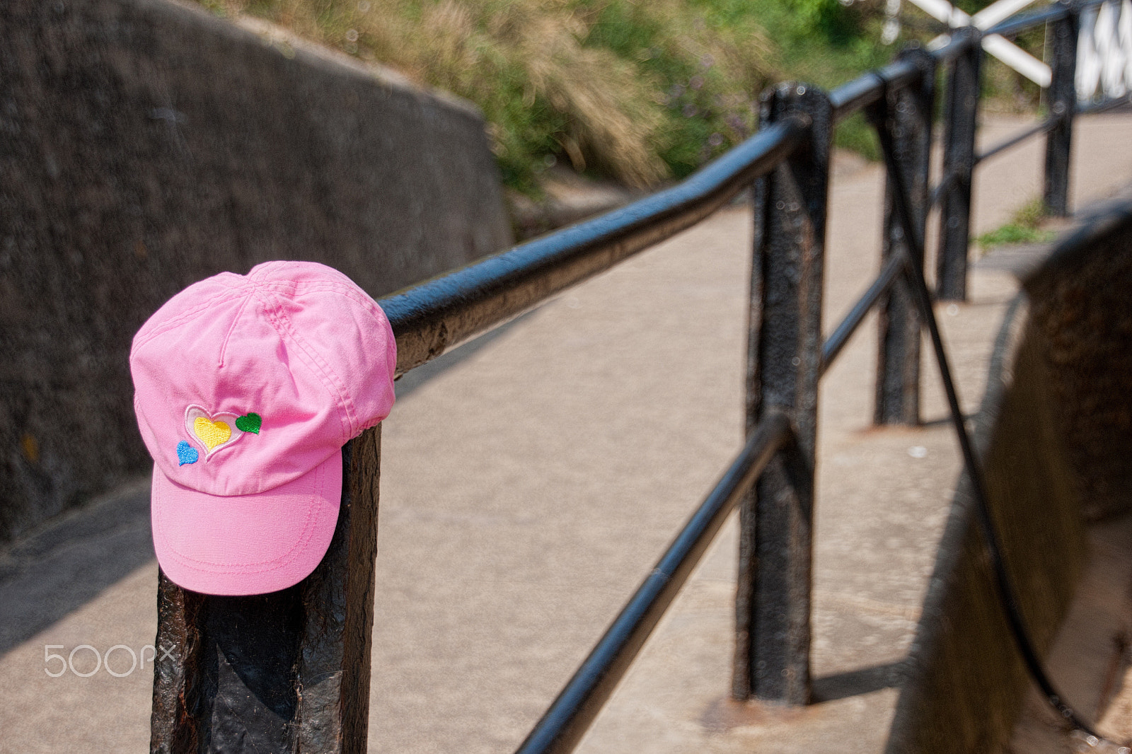 Tamron 18-270mm F3.5-6.3 Di II PZD sample photo. Lost cap. photography