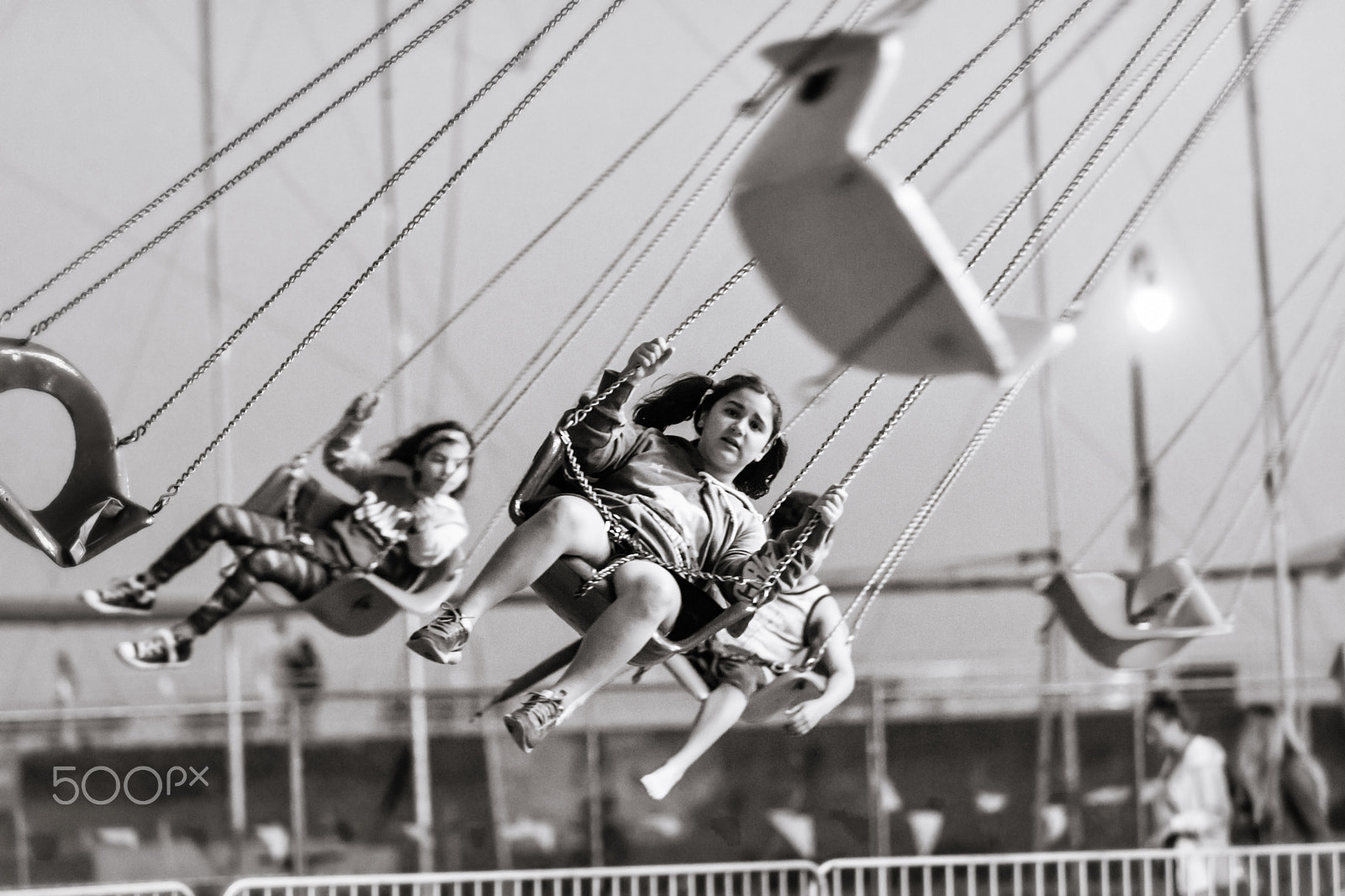 Nikon D7200 + Sigma 50-100mm F1.8 DC HSM Art sample photo. Mid air stare photography