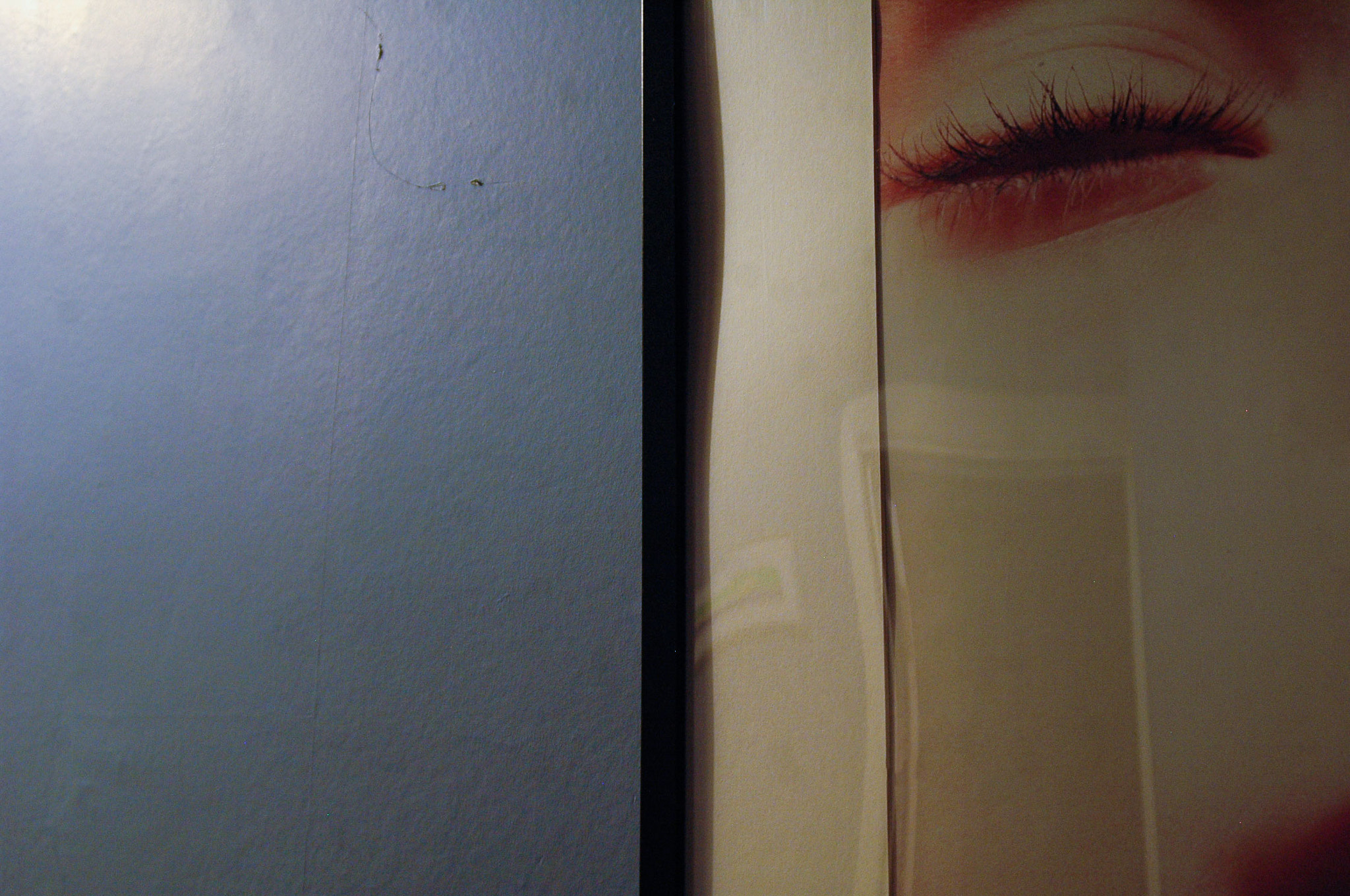 AF Zoom-Nikkor 28-80mm f/3.3-5.6G sample photo. "indoor midlines" photography
