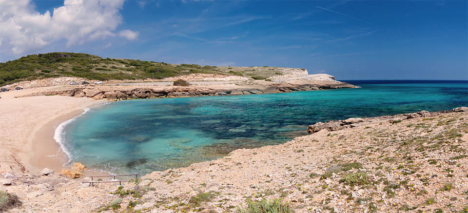 1 NIKKOR VR 10-100mm f/4-5.6 sample photo. Cala mitjana, mallorca photography