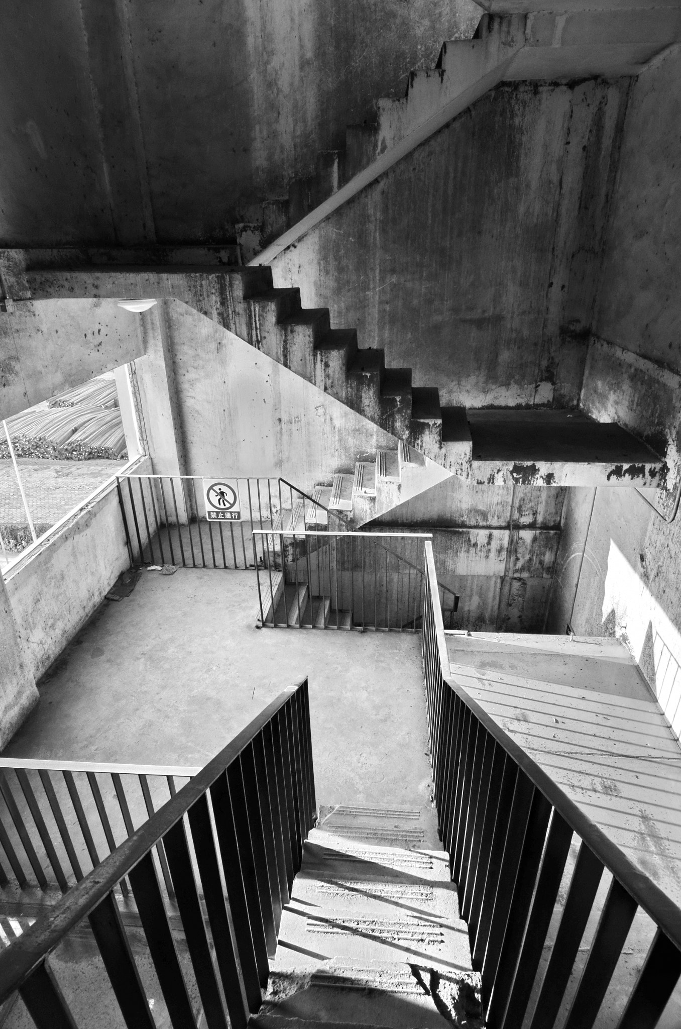 Nikon D5100 + Tokina AT-X Pro 12-24mm F4 (IF) DX sample photo. Stairs photography