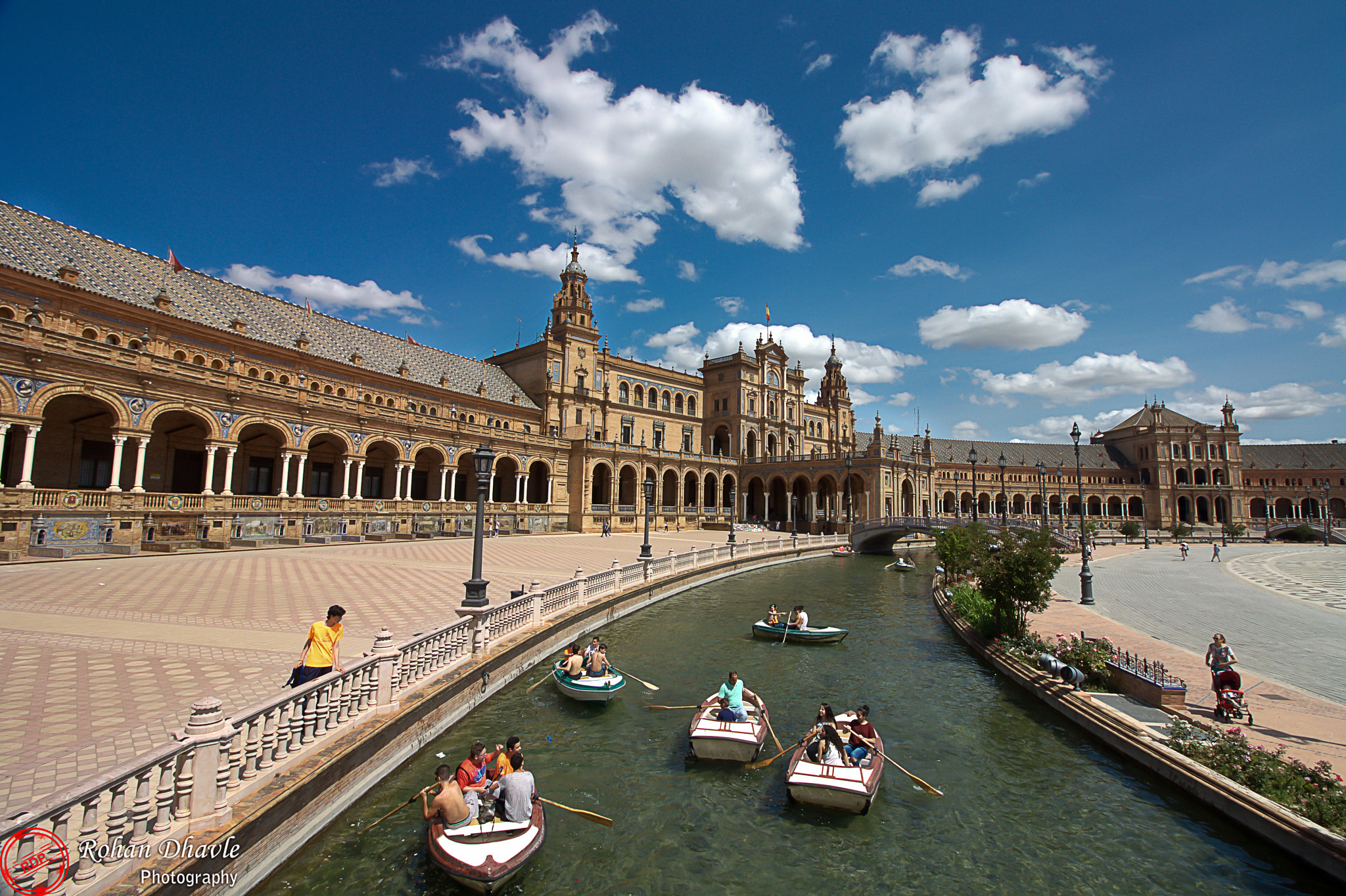 Canon EF-S 10-18mm F4.5–5.6 IS STM sample photo. Plaza de espana - seville photography