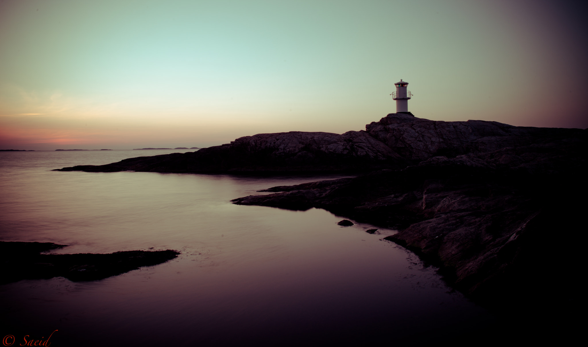 Minolta/Sony AF 24-105mm F3.5-4.5 (D) sample photo. Light house photography
