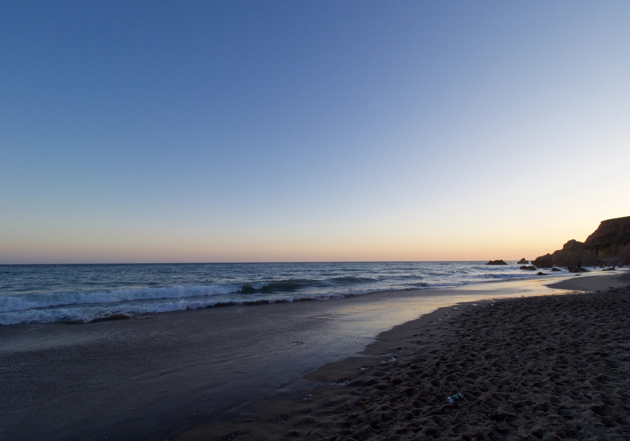 Olympus M.Zuiko Digital ED 7-14mm F2.8 PRO sample photo. Beach photography