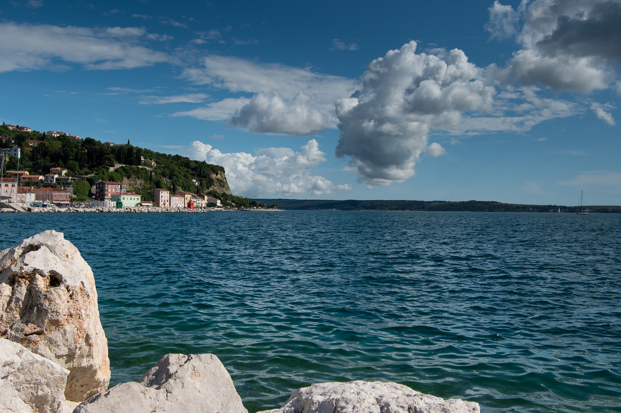 Nikon AF-S Nikkor 24-70mm F2.8E ED VR sample photo. Piran harbour and clouds photography