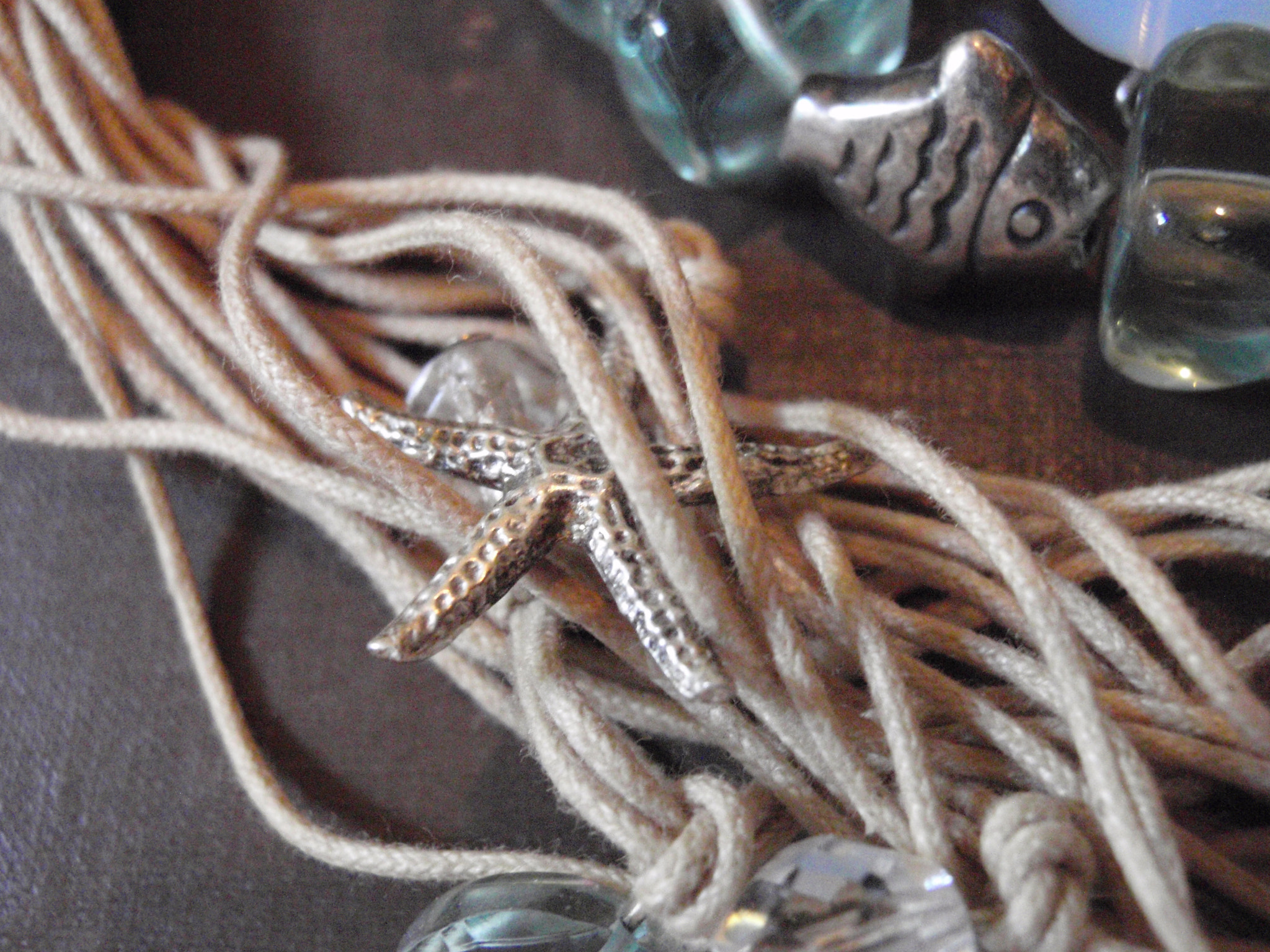 Olympus u9000,S9000 sample photo. Summer necklace photography