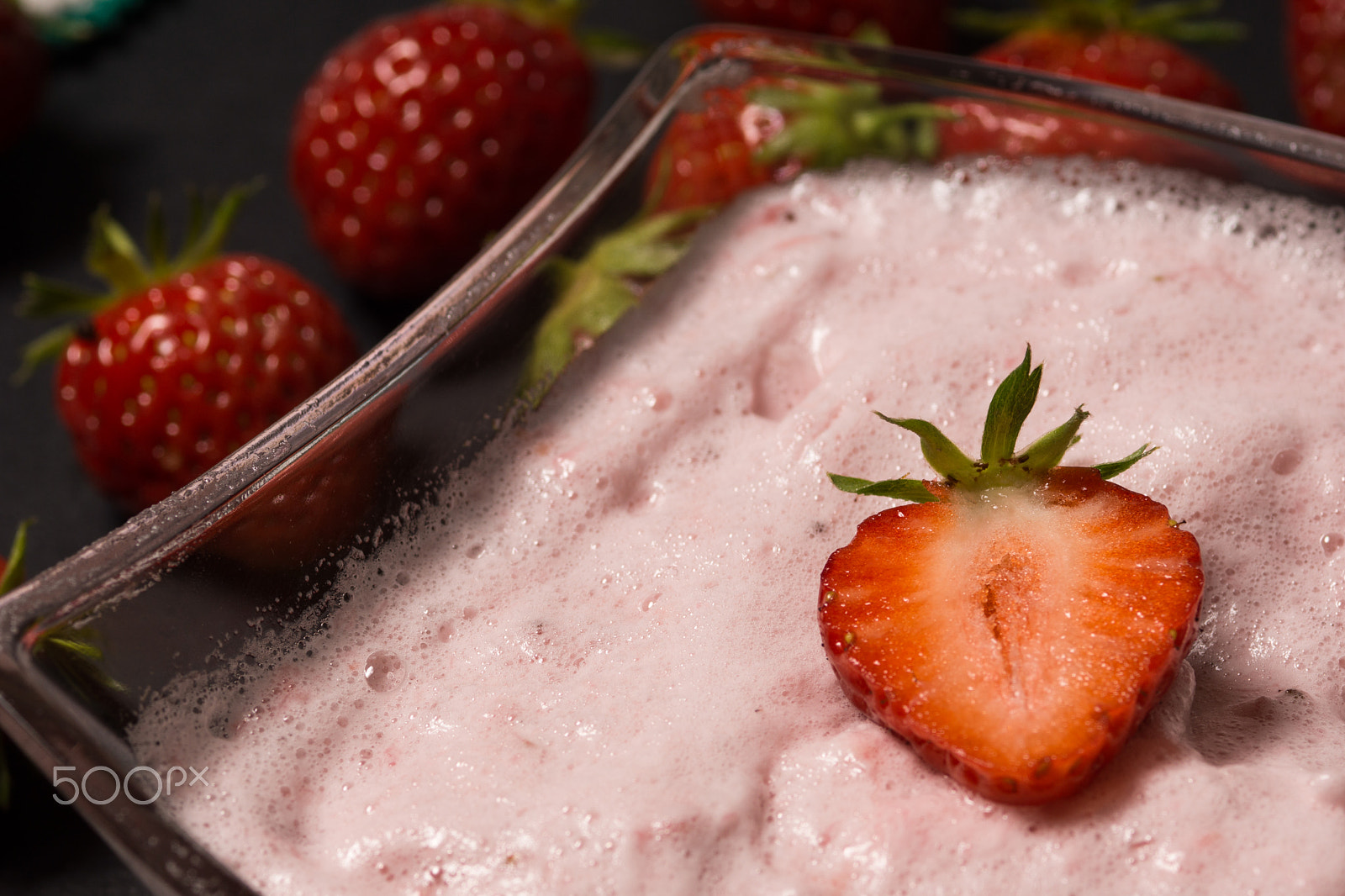 Sony SLT-A77 + Sony 100mm F2.8 Macro sample photo. Strawberry smoothie. photography
