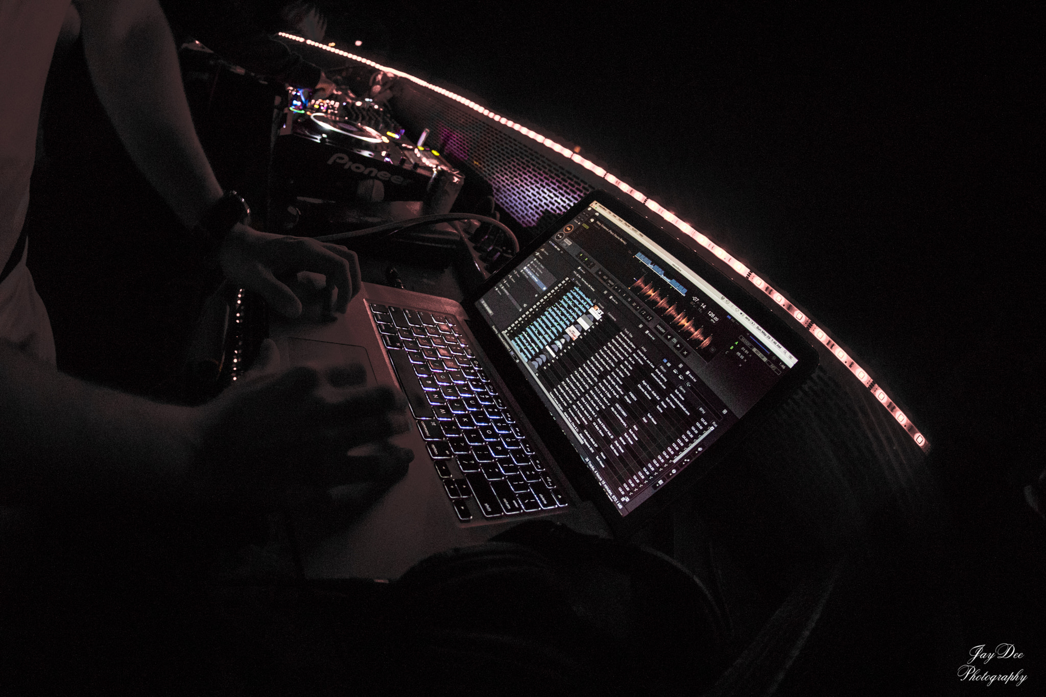 Sigma 10mm F2.8 EX DC HSM Diagonal Fisheye sample photo. Local dj's puertorico photography