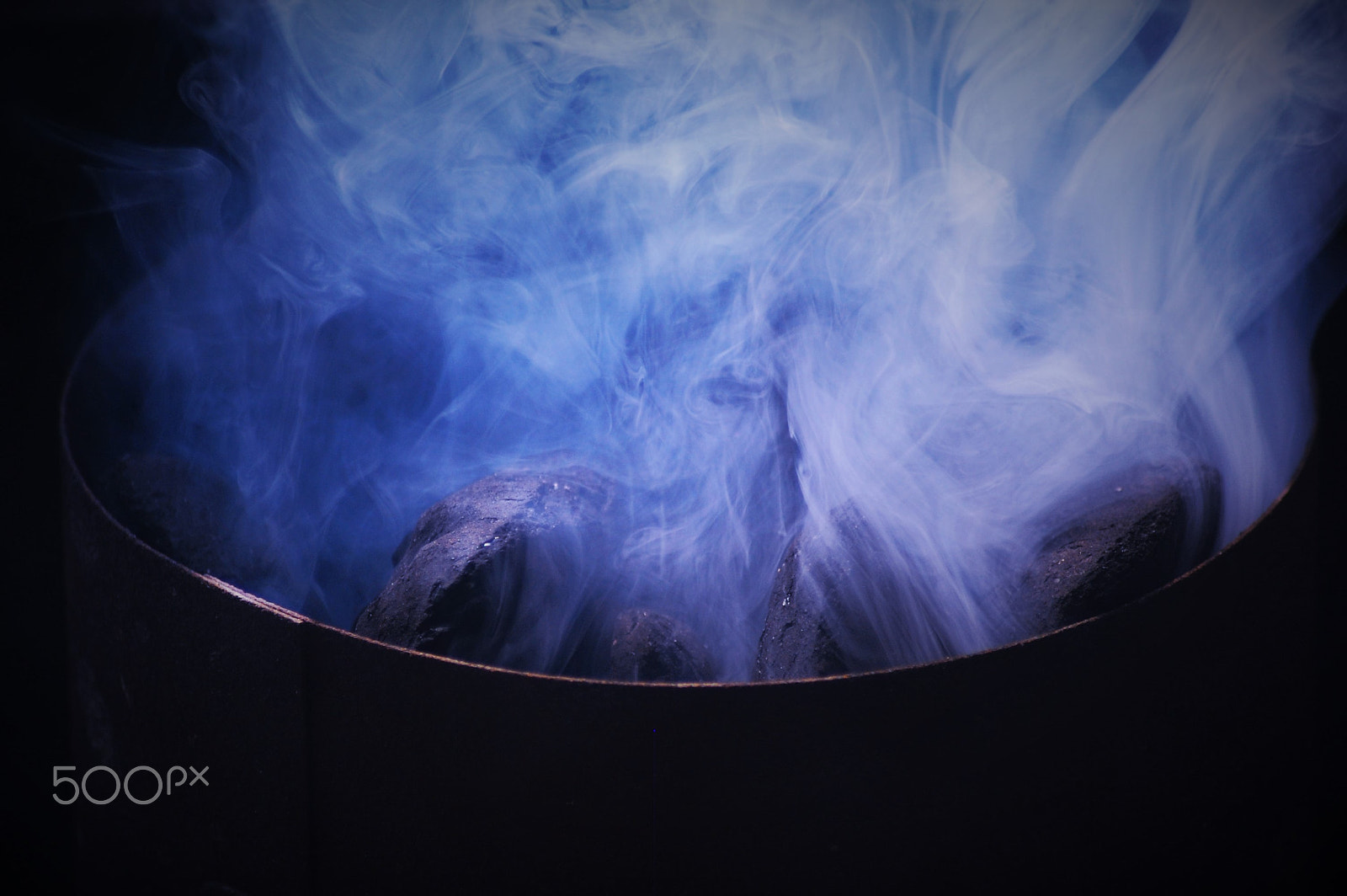 Nikon D40 sample photo. Smoke photography