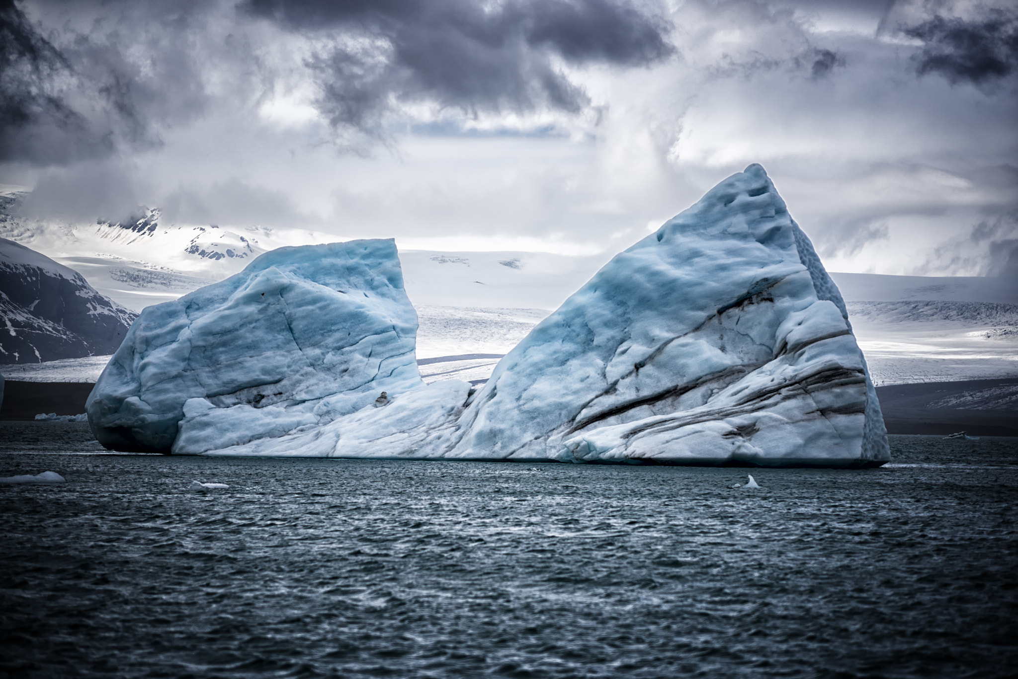 Sigma 70-200mm F2.8 EX DG Macro HSM II sample photo. Jokulsarlon lagoon photography