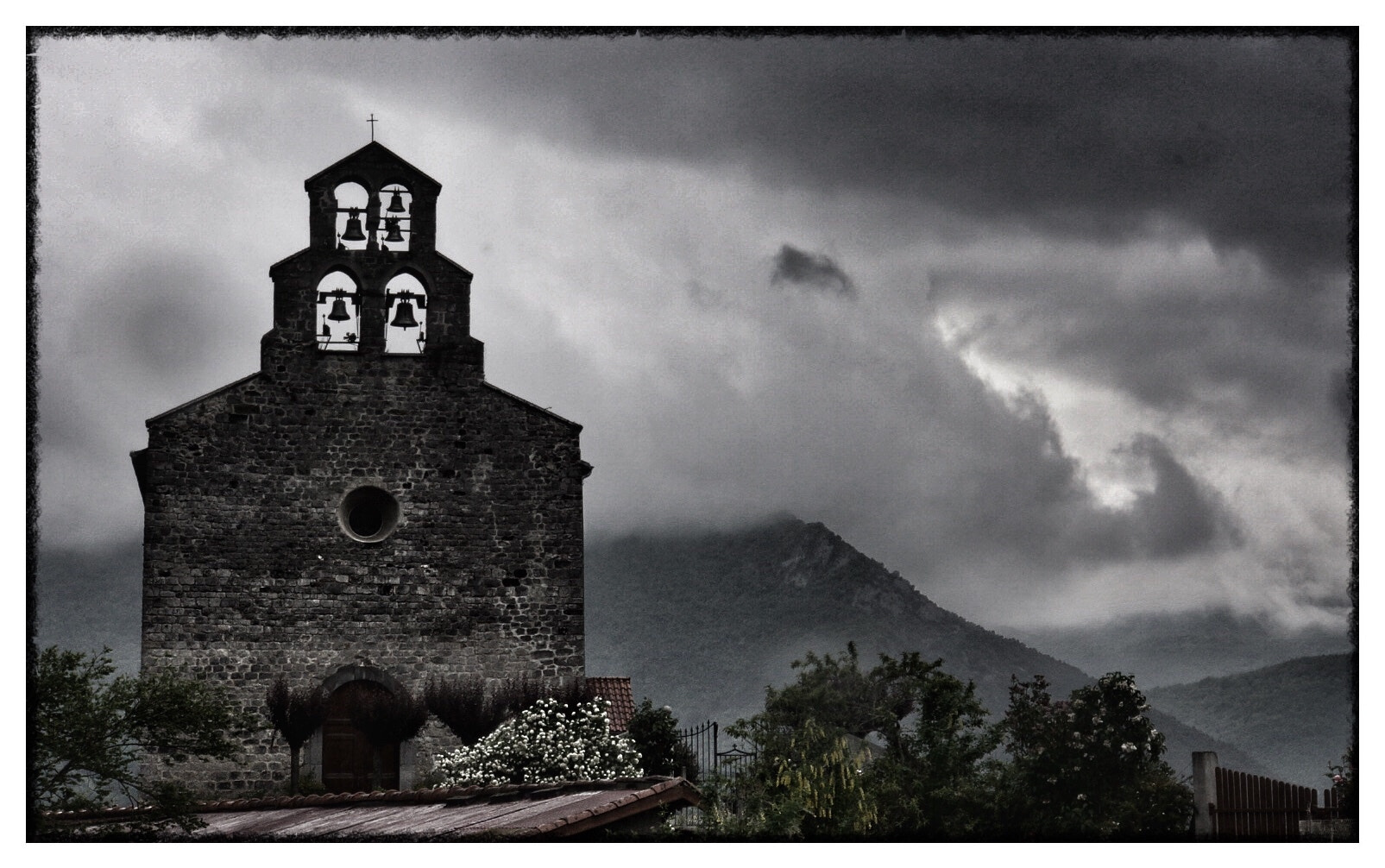 Sony E 18-200mm F3.5-6.3 OSS LE sample photo. Church on the hill photography