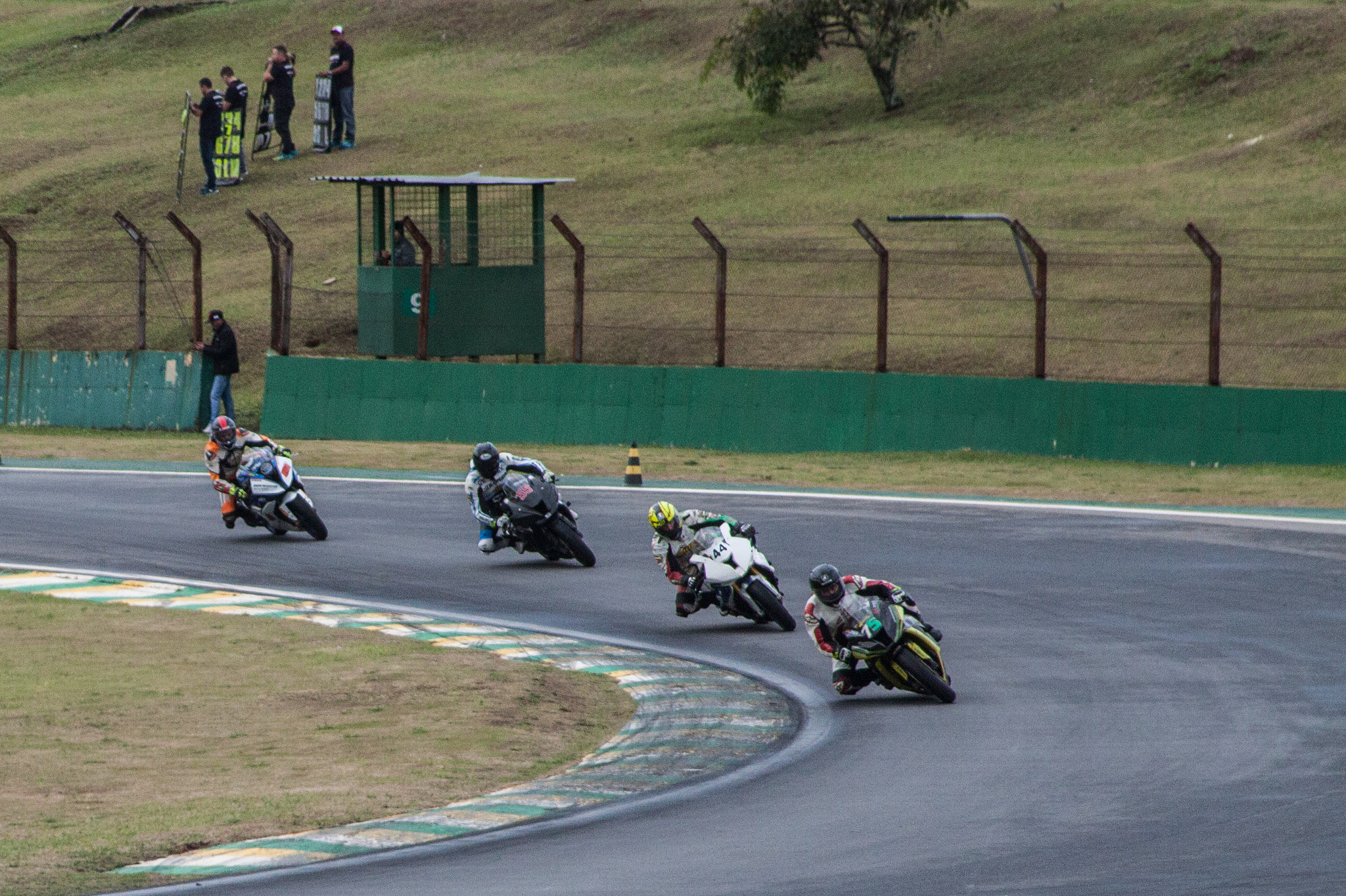 Canon EOS 500D (EOS Rebel T1i / EOS Kiss X3) + Canon EF 28-135mm F3.5-5.6 IS USM sample photo. Superbike brasil - interlagos photography