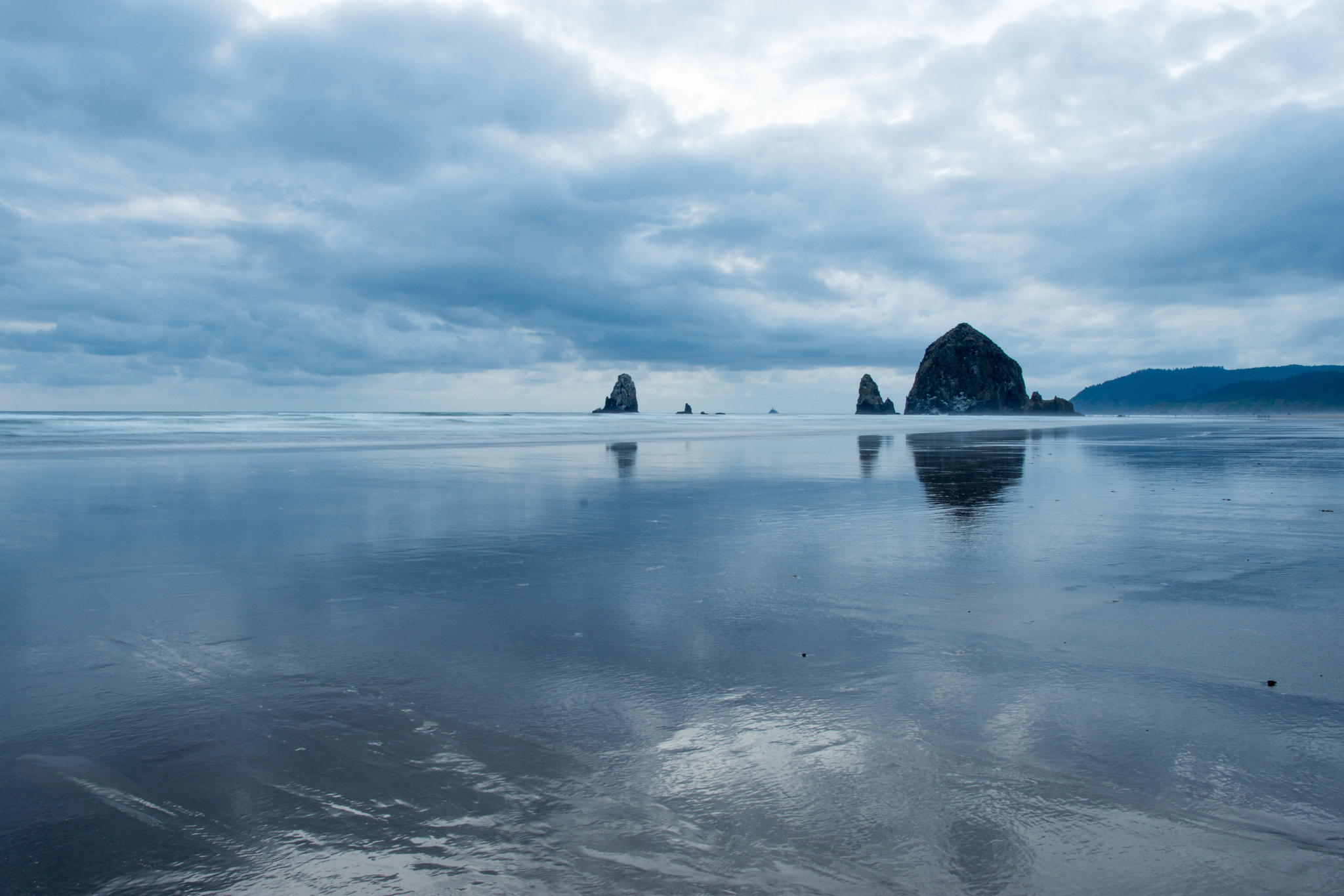 ZEISS Distagon T* 18mm F3.5 sample photo. Cannon beach sunset photography