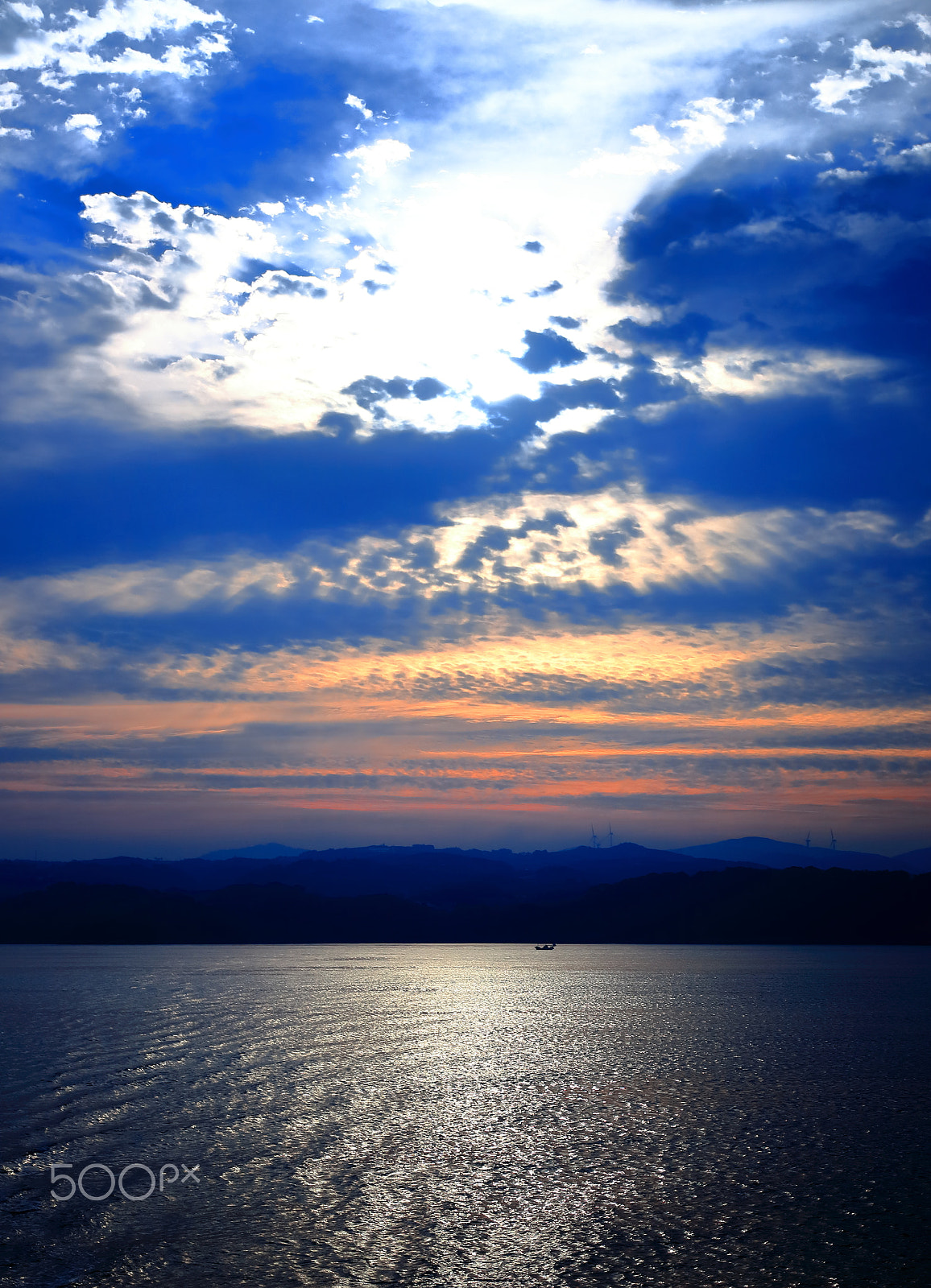 Sigma 18-35mm f/1.8 DC HSM sample photo. Morning glow photography