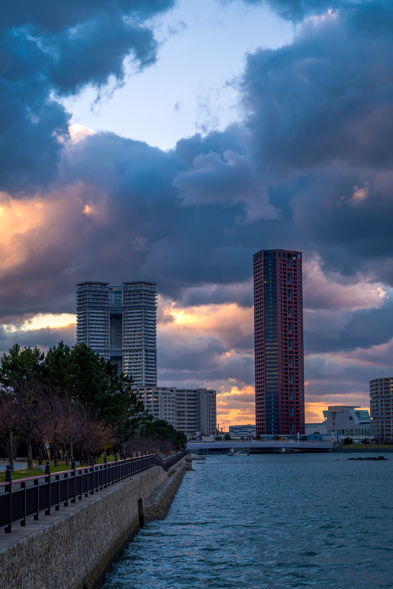Pentax K-S1 + Pentax smc DA 50mm F1.8 sample photo. New tower photography