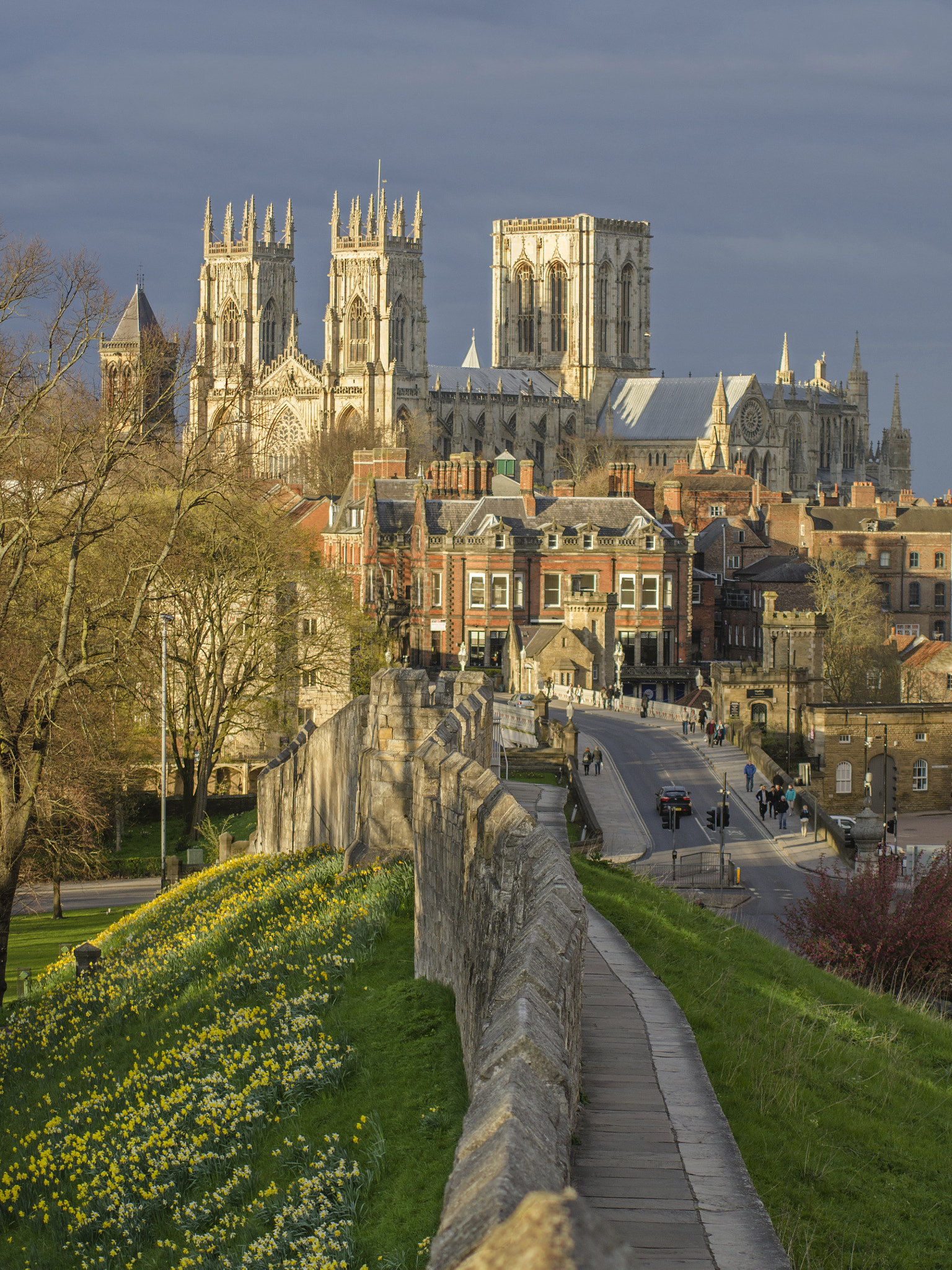 Nikon D7000 + AF Zoom-Nikkor 70-210mm f/4 sample photo. York city walls and minster photography