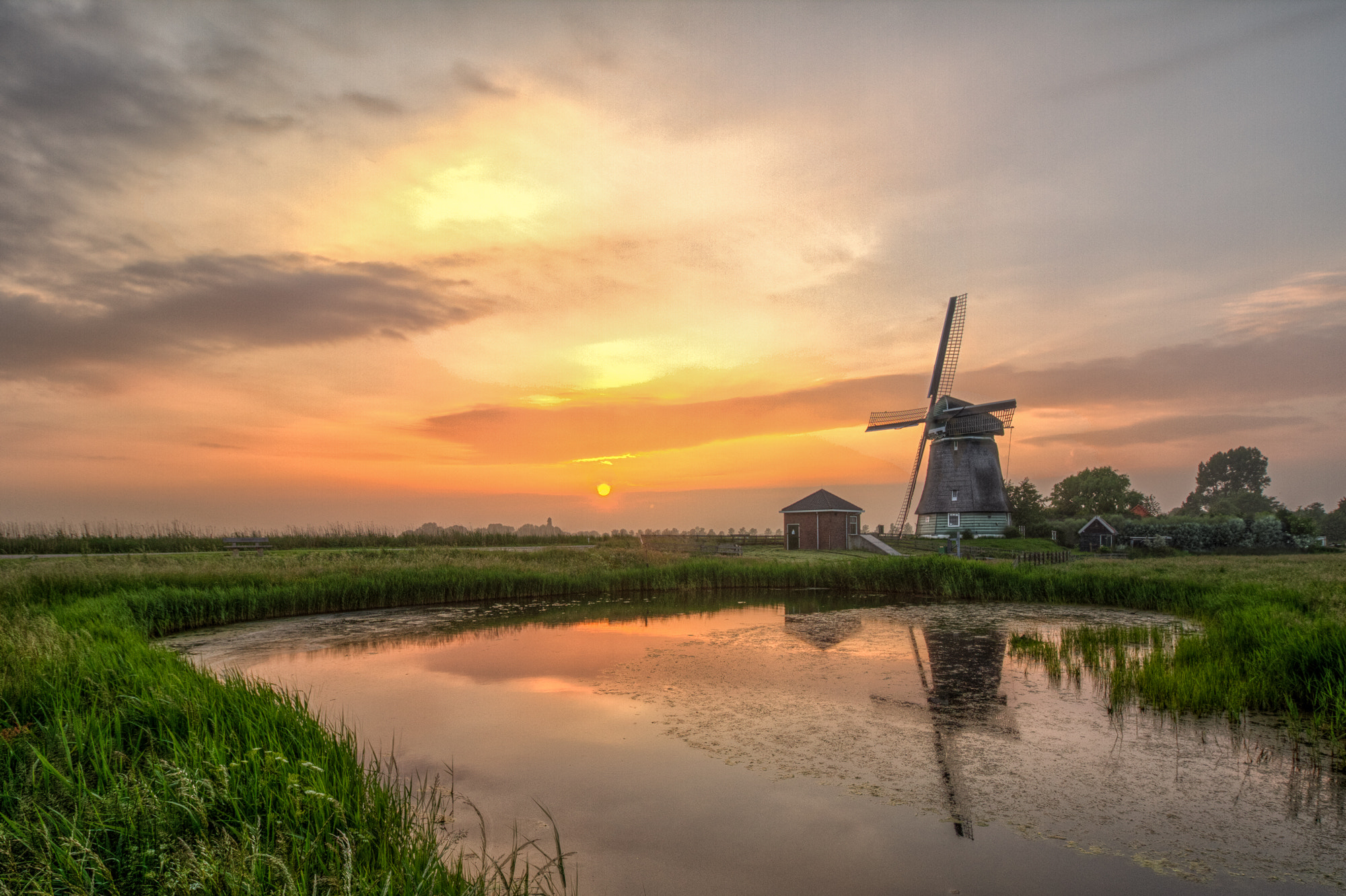 Canon EF-S 10-18mm F4.5–5.6 IS STM sample photo. Mill at sunset photography