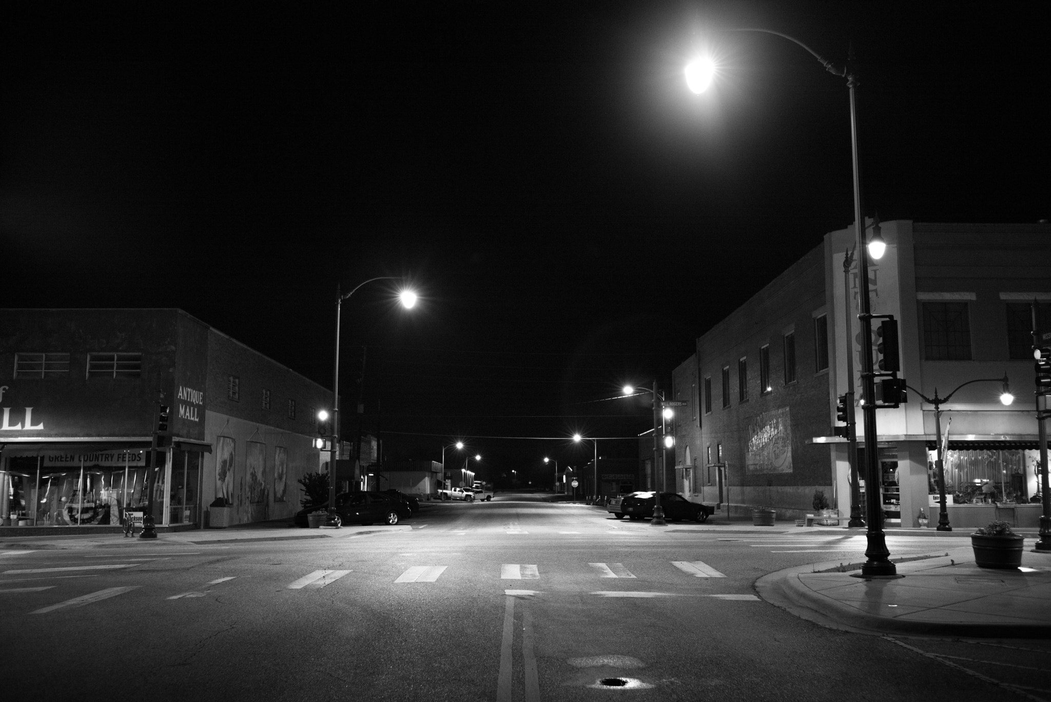 Summicron-M 1:2/35 ASPH. sample photo. Empty streets photography