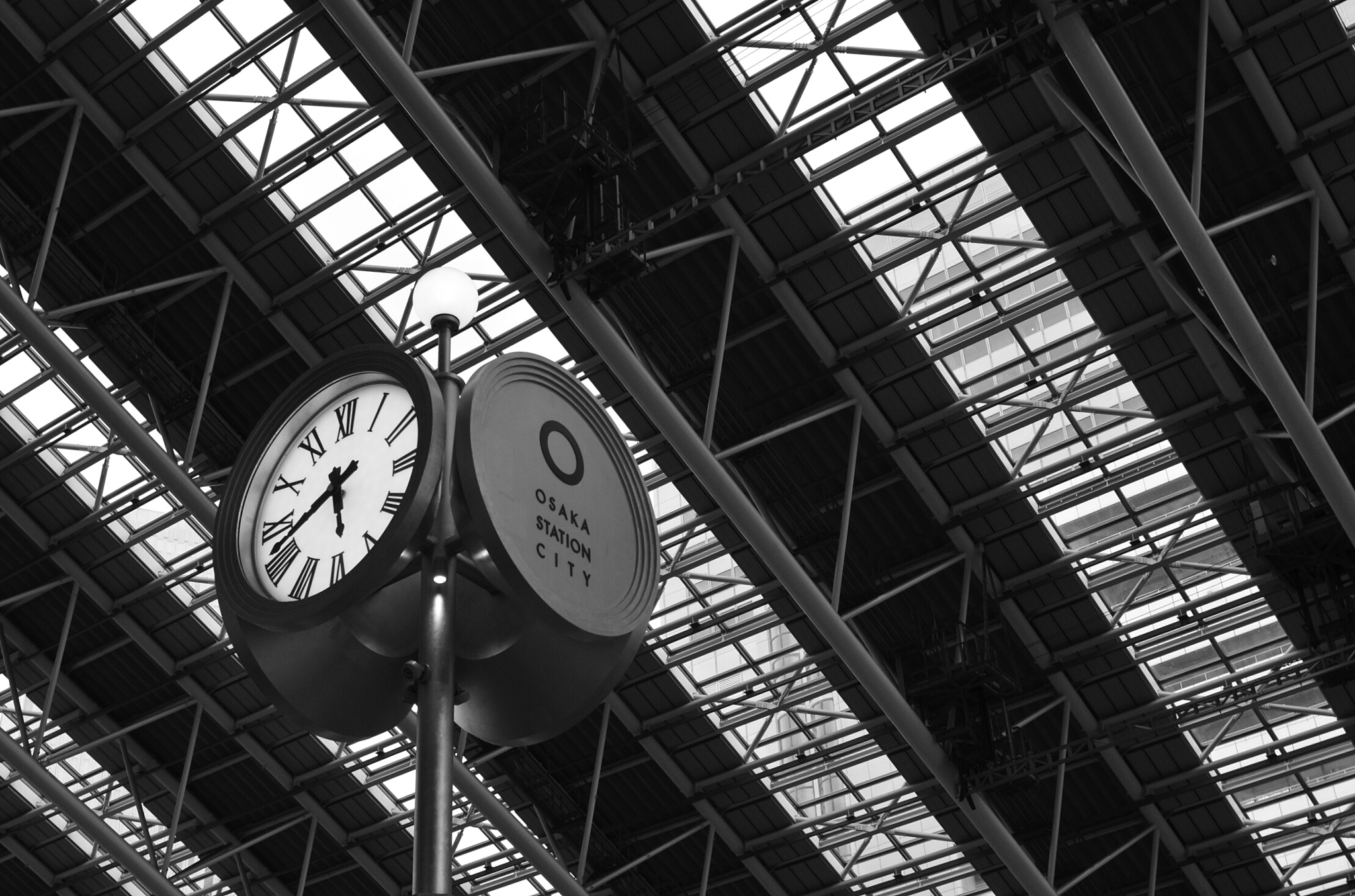 Nikon AF Nikkor 28mm F2.8D sample photo. Time photography