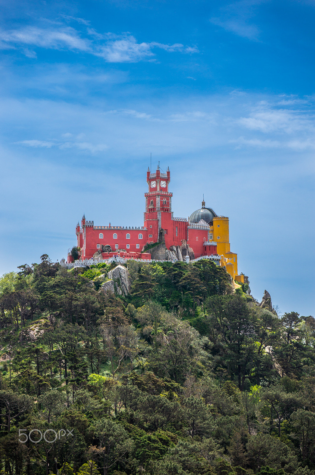 Sony Alpha NEX-5T + Sony Vario-Tessar T* E 16-70mm F4 ZA OSS sample photo. The palace on the mountain photography