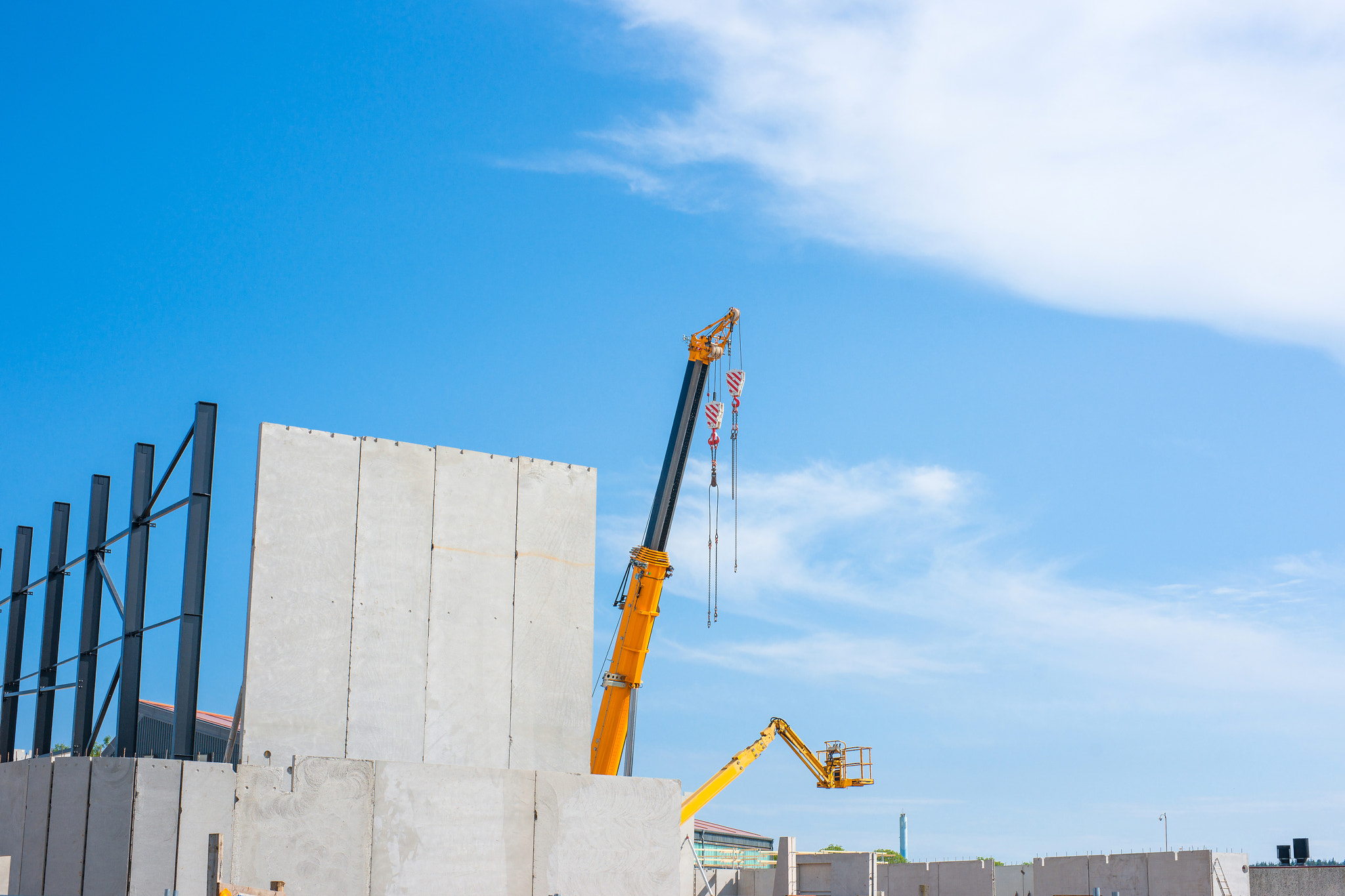 Sony Alpha DSLR-A900 + Sony 50mm F1.4 sample photo. Construction site with a crane photography