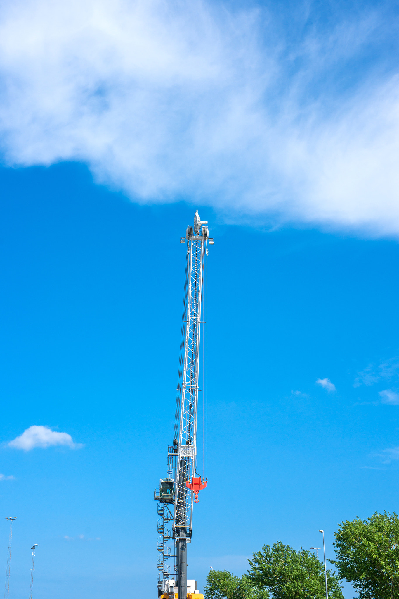 Sony Alpha DSLR-A900 + Sony 50mm F1.4 sample photo. Large crane machinery in daylight photography