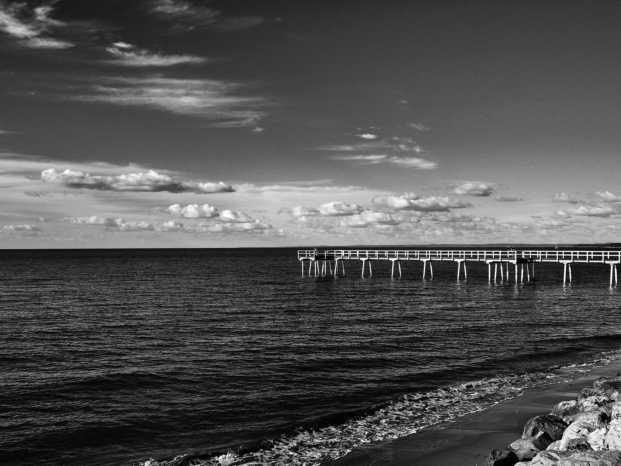 Olympus OM-D E-M10 + Olympus M.Zuiko Digital 17mm F2.8 Pancake sample photo. The short pier photography