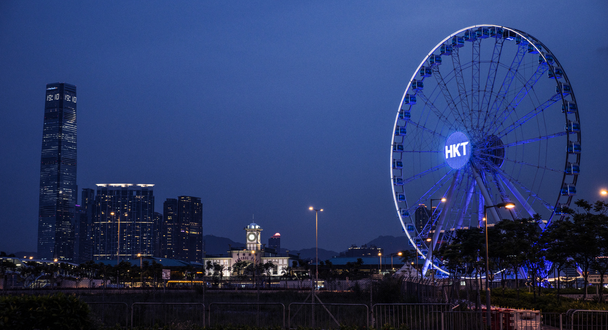 Sony a7R sample photo. Purple blue photography