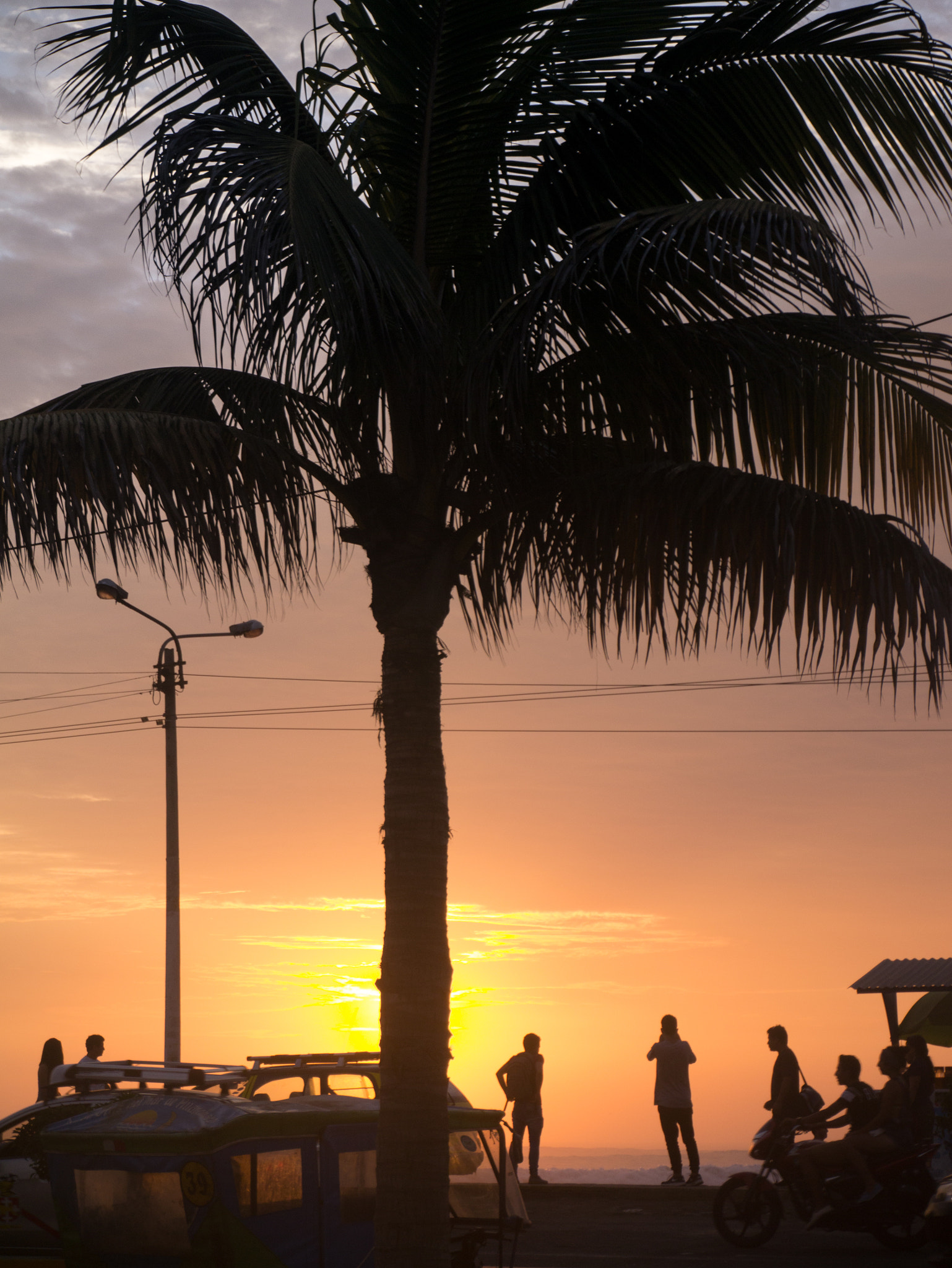 LUMIX G VARIO PZ 14-42/F3.5-5.6 sample photo. Sunsets at huanchaco beach photography
