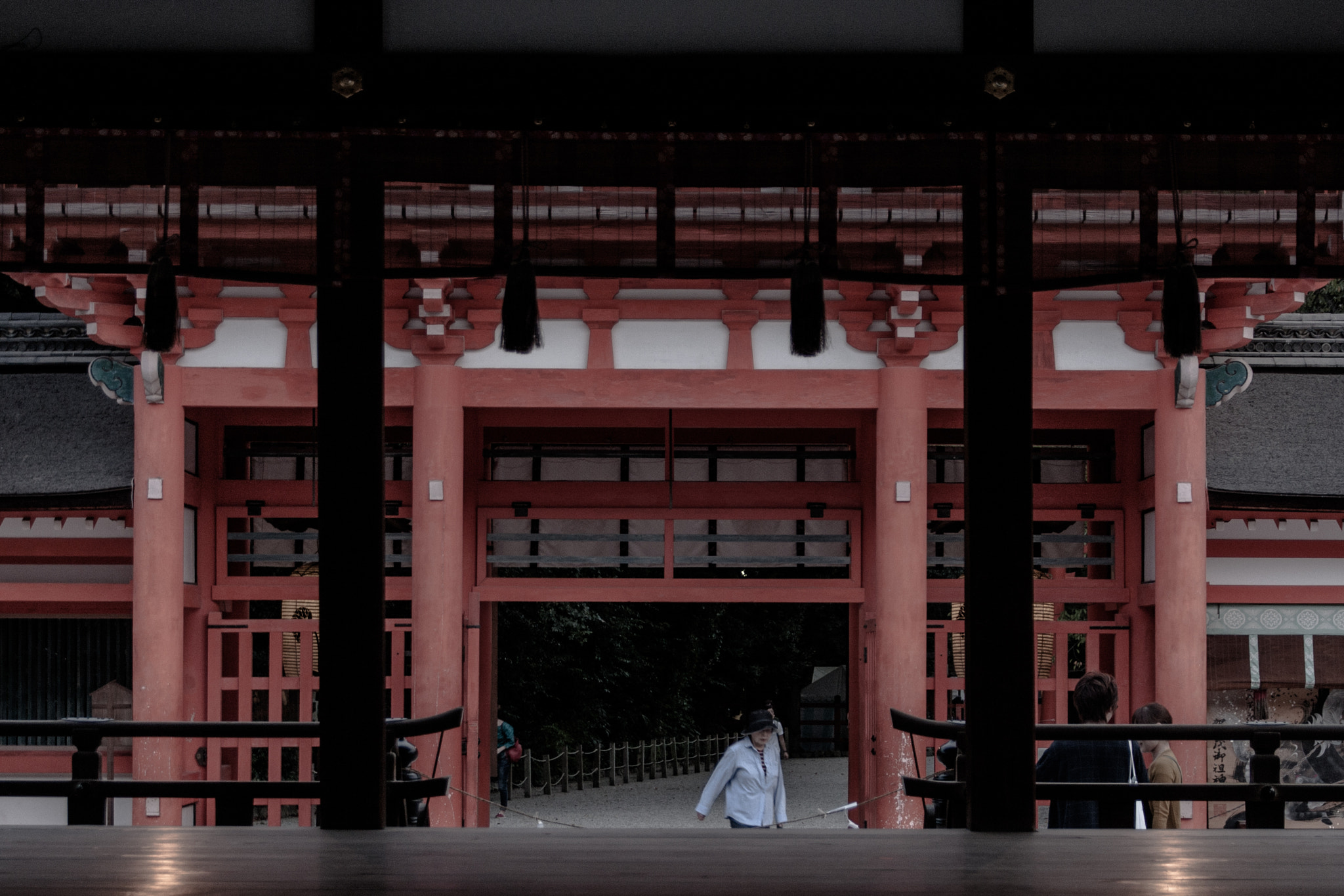Sigma 18-125mm F3.8-5.6 DC OS HSM sample photo. Majestic gate photography
