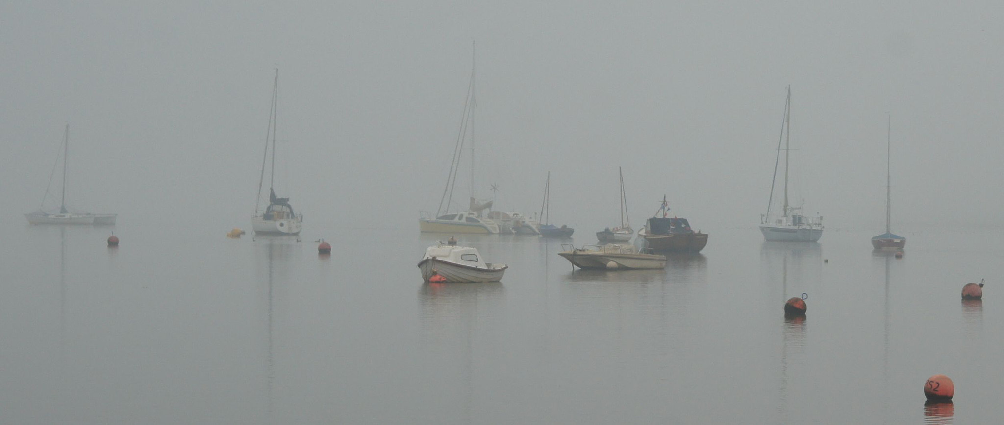 Sony Alpha DSLR-A500 + Sigma 28-105mm F2.8-4 Aspherical sample photo. Mist on the exe. 1 photography