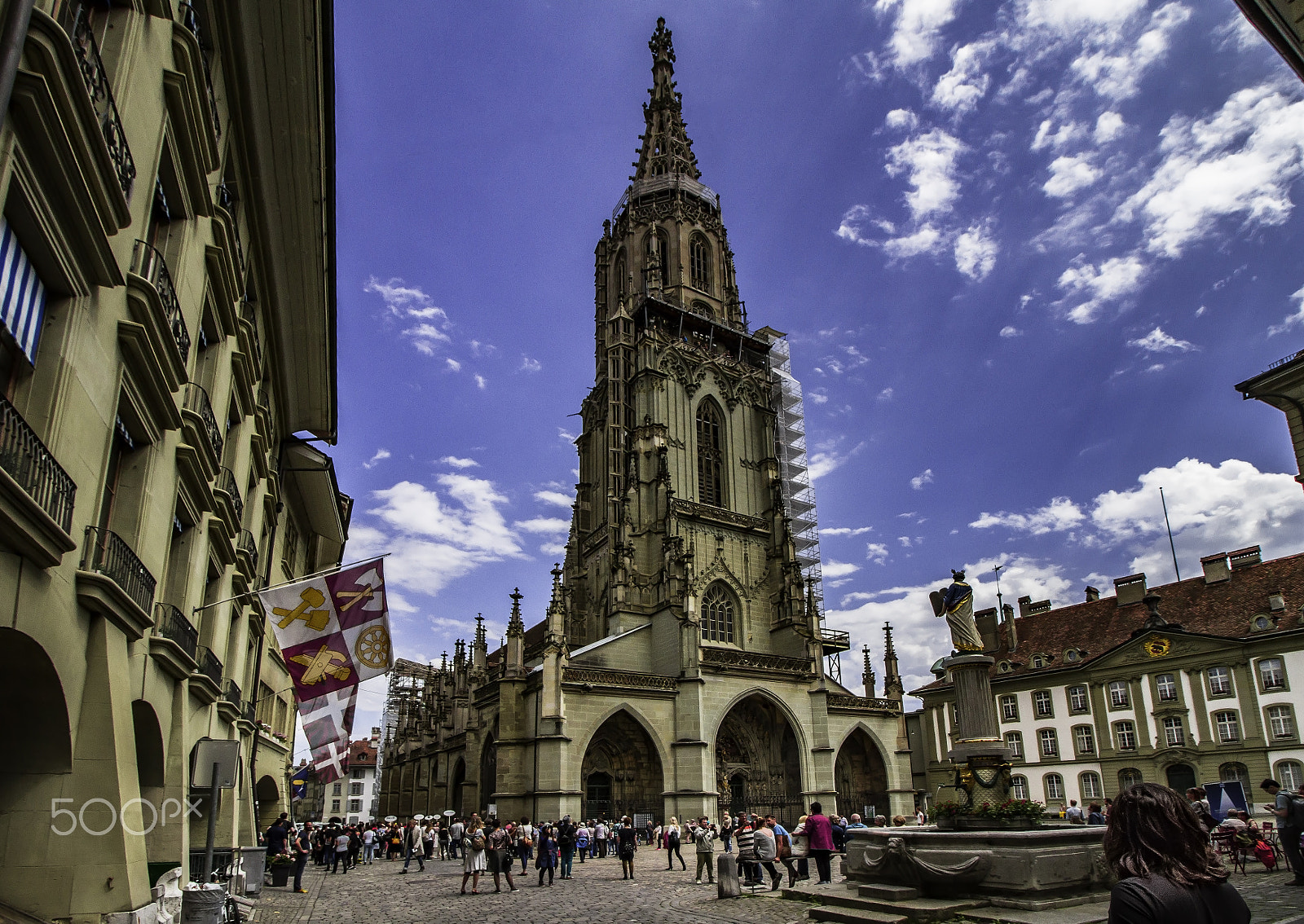 Canon EOS 7D + Canon EF-S 10-18mm F4.5–5.6 IS STM sample photo. Bernermünster photography
