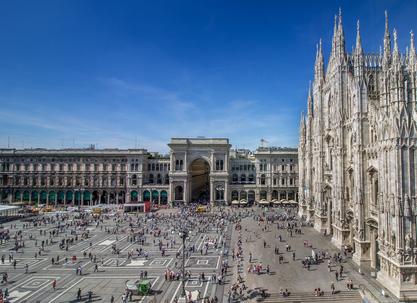 Canon EF-S 10-18mm F4.5–5.6 IS STM sample photo. Milan photography