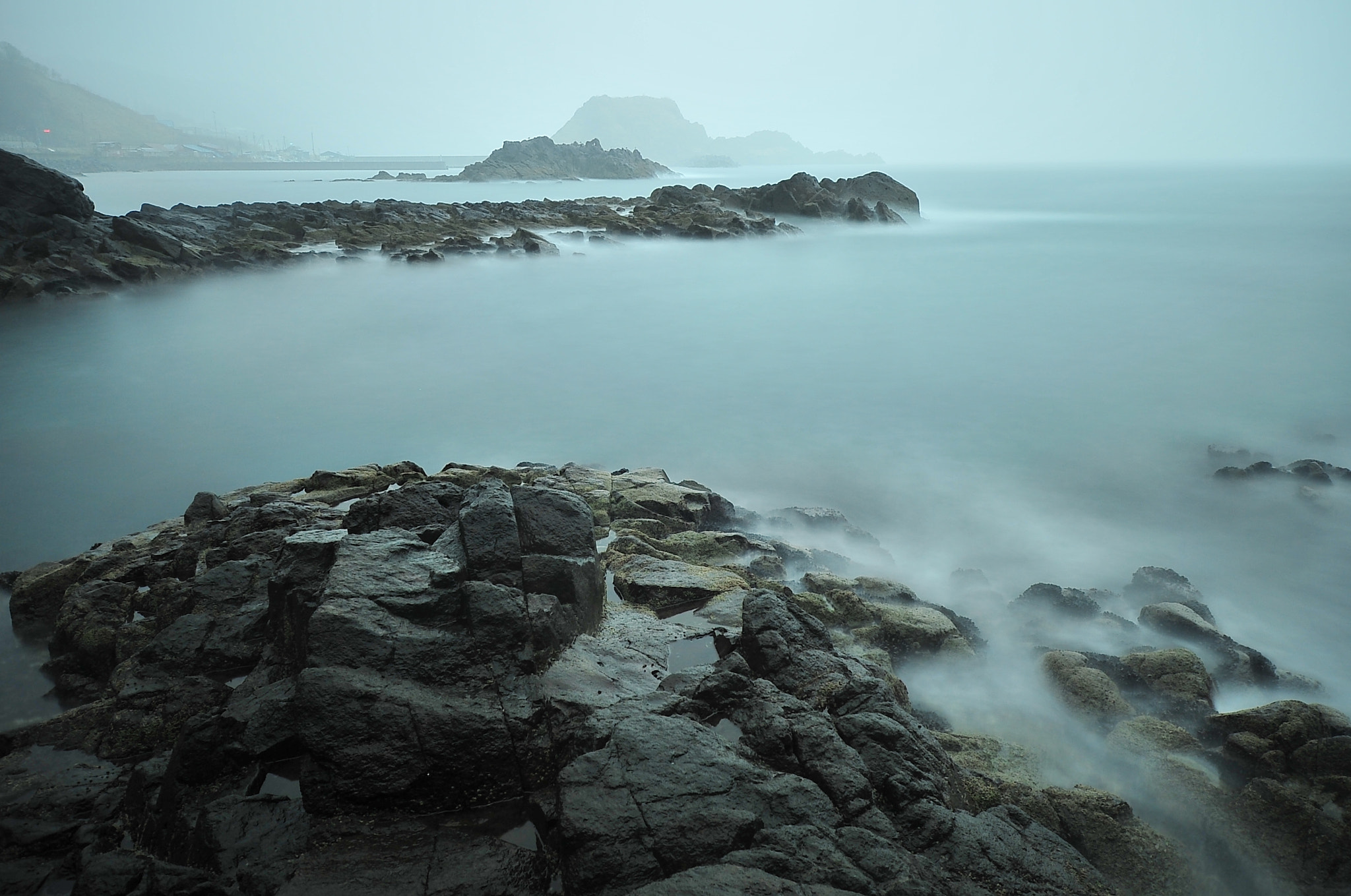 Nikon D3S sample photo. Rainy day at the beach photography