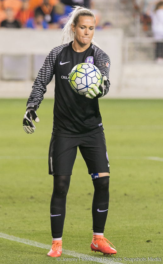 Canon EOS 7D Mark II + Sigma 100-300mm f/4 sample photo. Houston dash vs orlando pride here at bbva compass stadium in houston texas may 20, 2016 photography