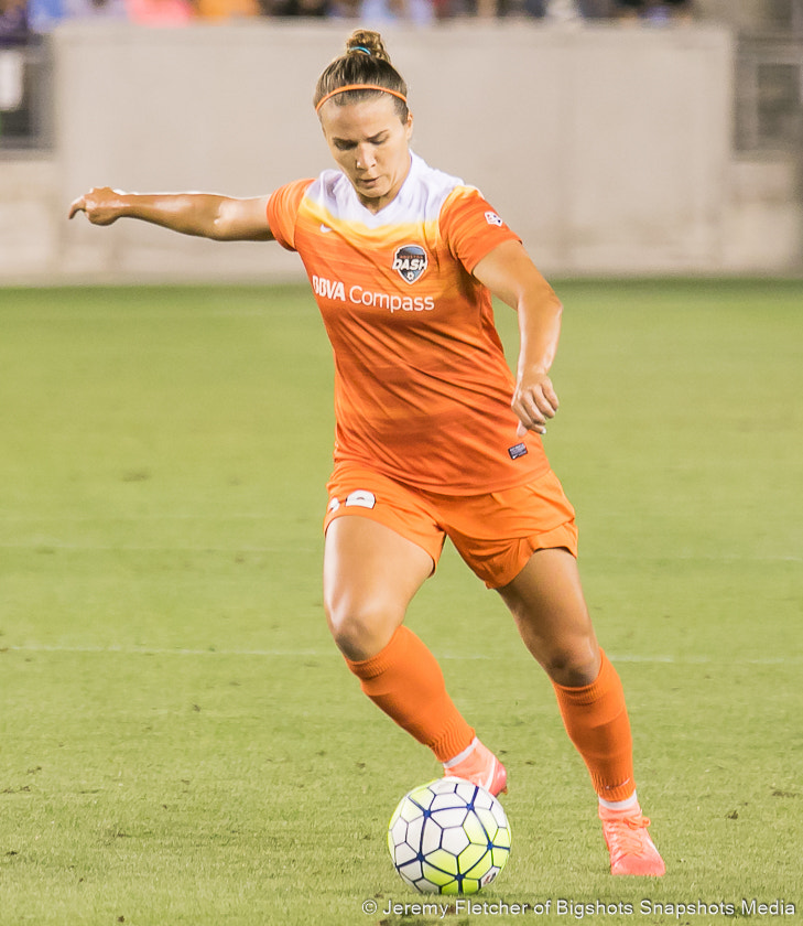 Canon EOS 7D Mark II + Sigma 100-300mm f/4 sample photo. Houston dash vs orlando pride here at bbva compass stadium in houston texas may 20, 2016 photography