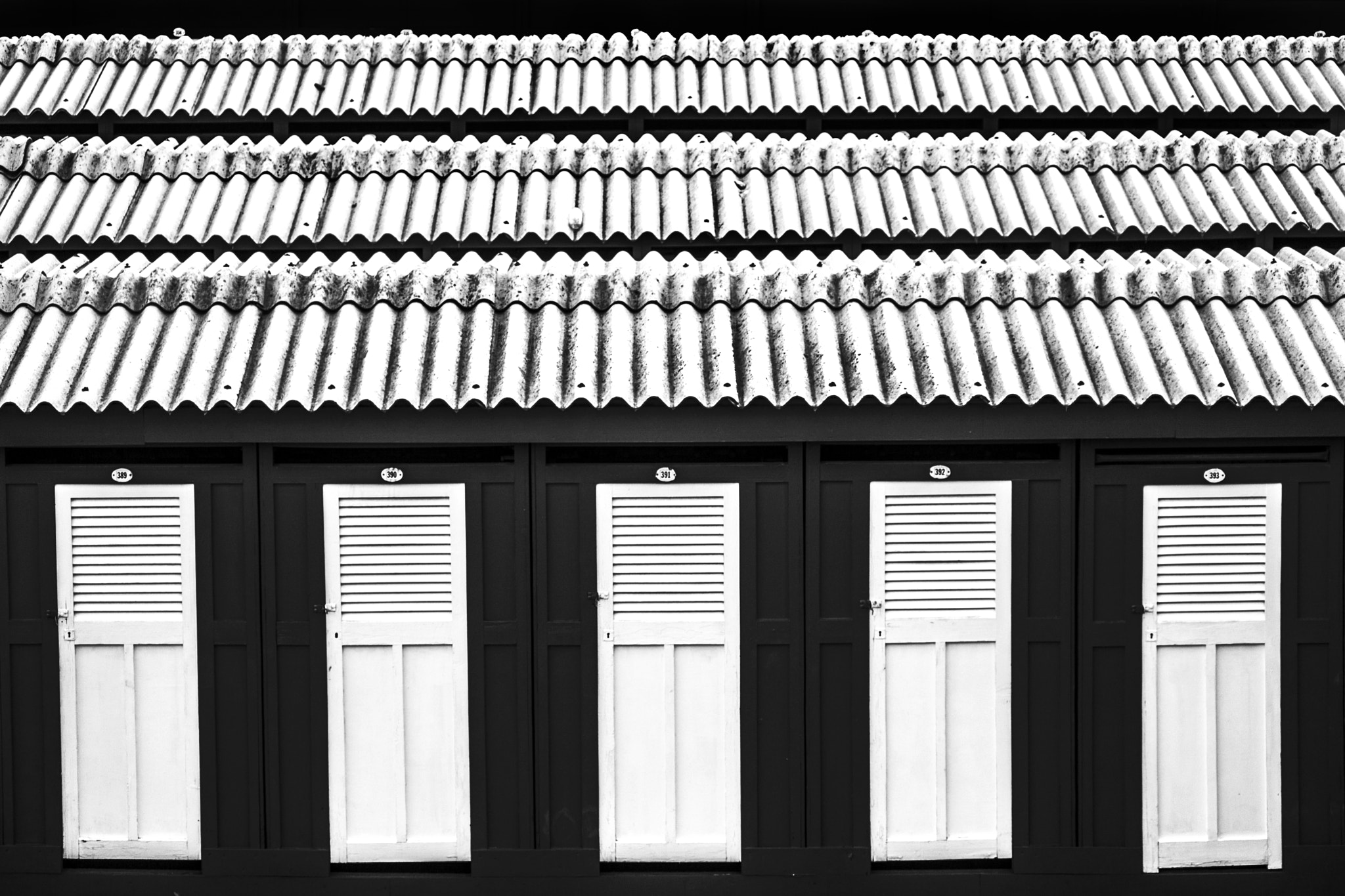 Canon EOS 1000D (EOS Digital Rebel XS / EOS Kiss F) sample photo. Bathing hut photography