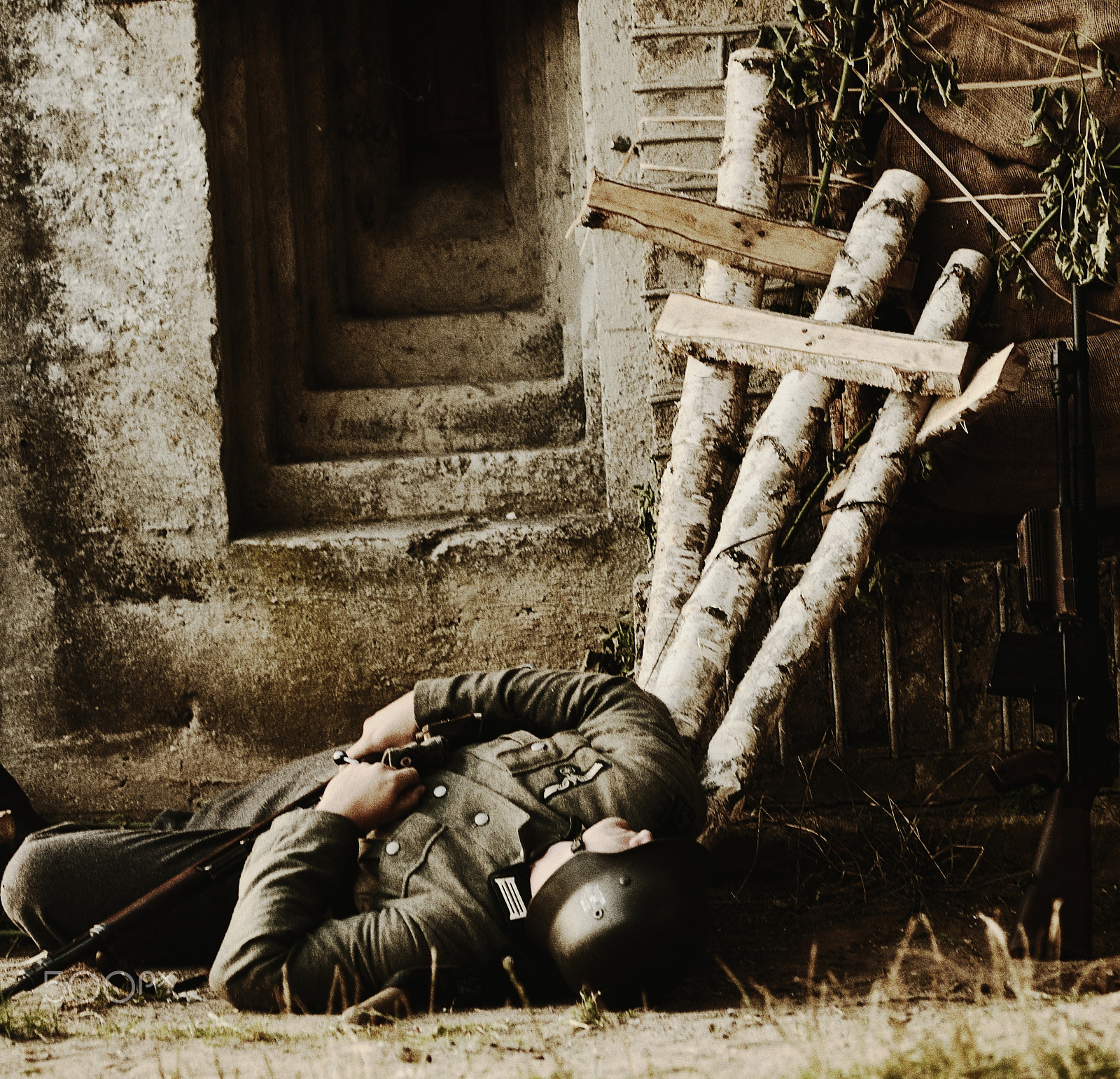 Sigma 70-200mm F2.8 EX DG Macro HSM II sample photo. Staging of the battle 1939 photography