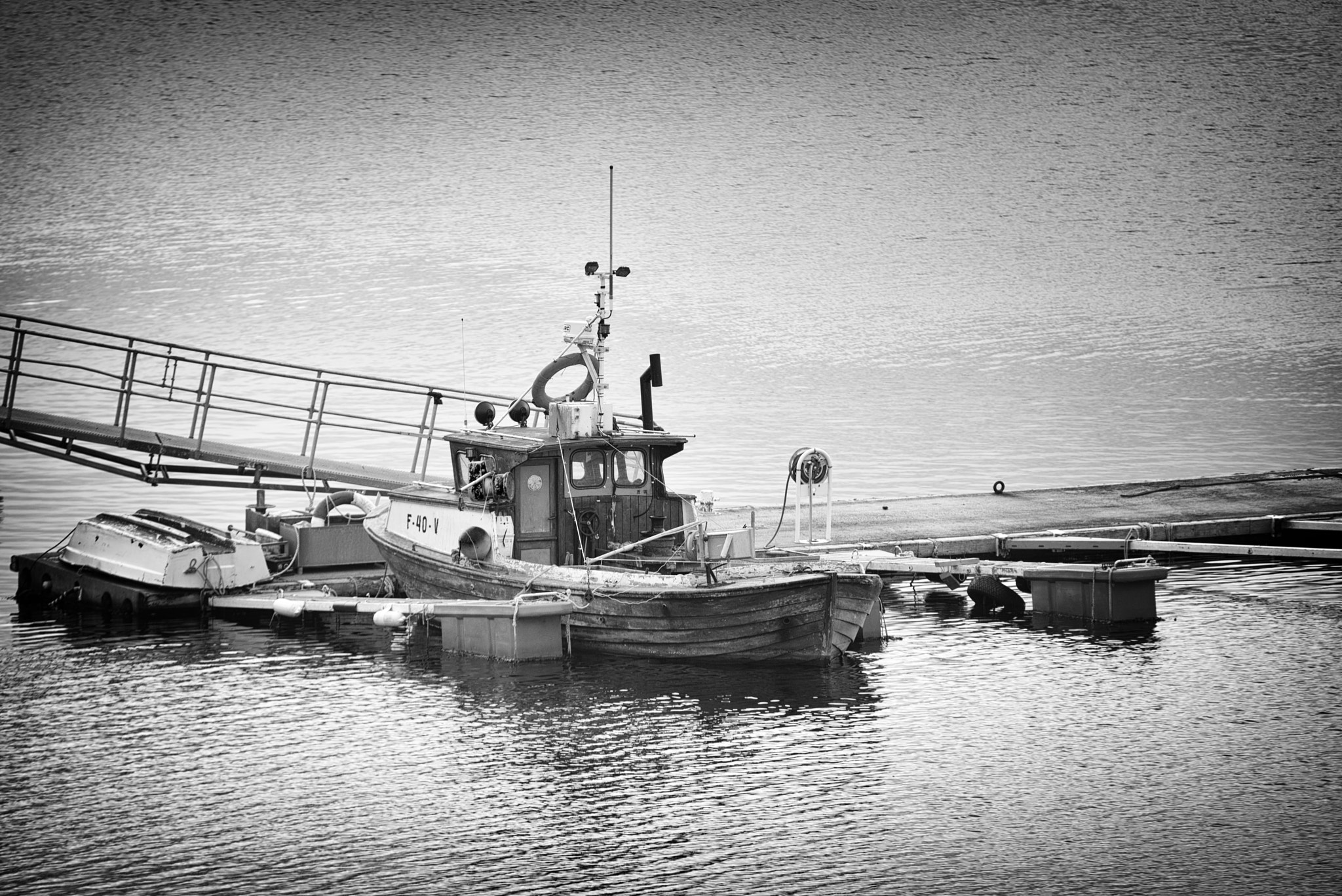 Pentax K-1 + Sigma EX APO 100-300mm F4 IF sample photo. Fishing boat photography