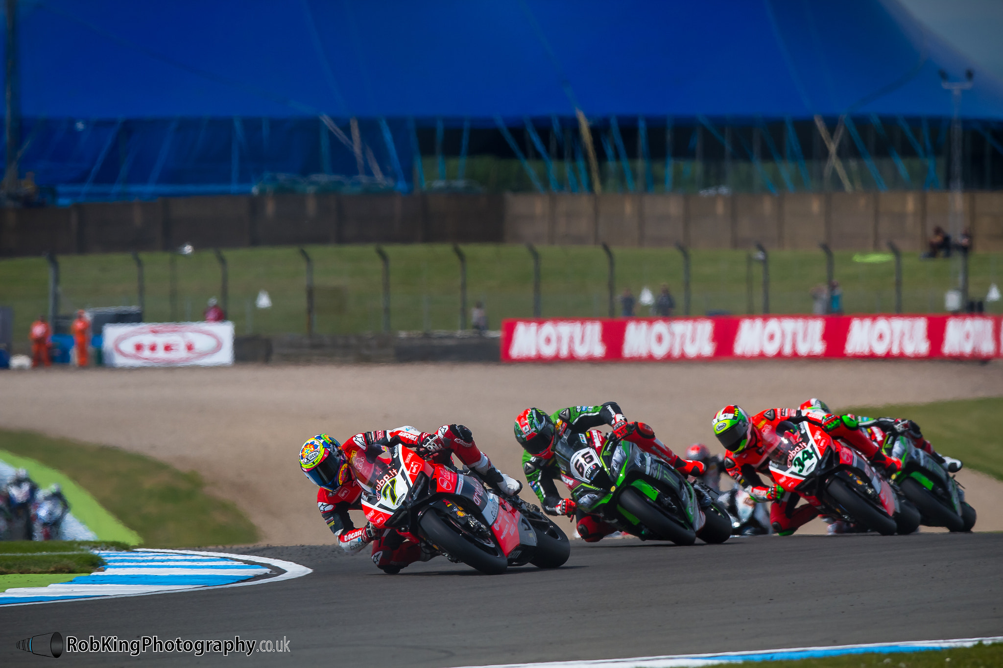Canon EOS 7D + Canon EF 300mm F2.8L IS USM sample photo. Race one photography