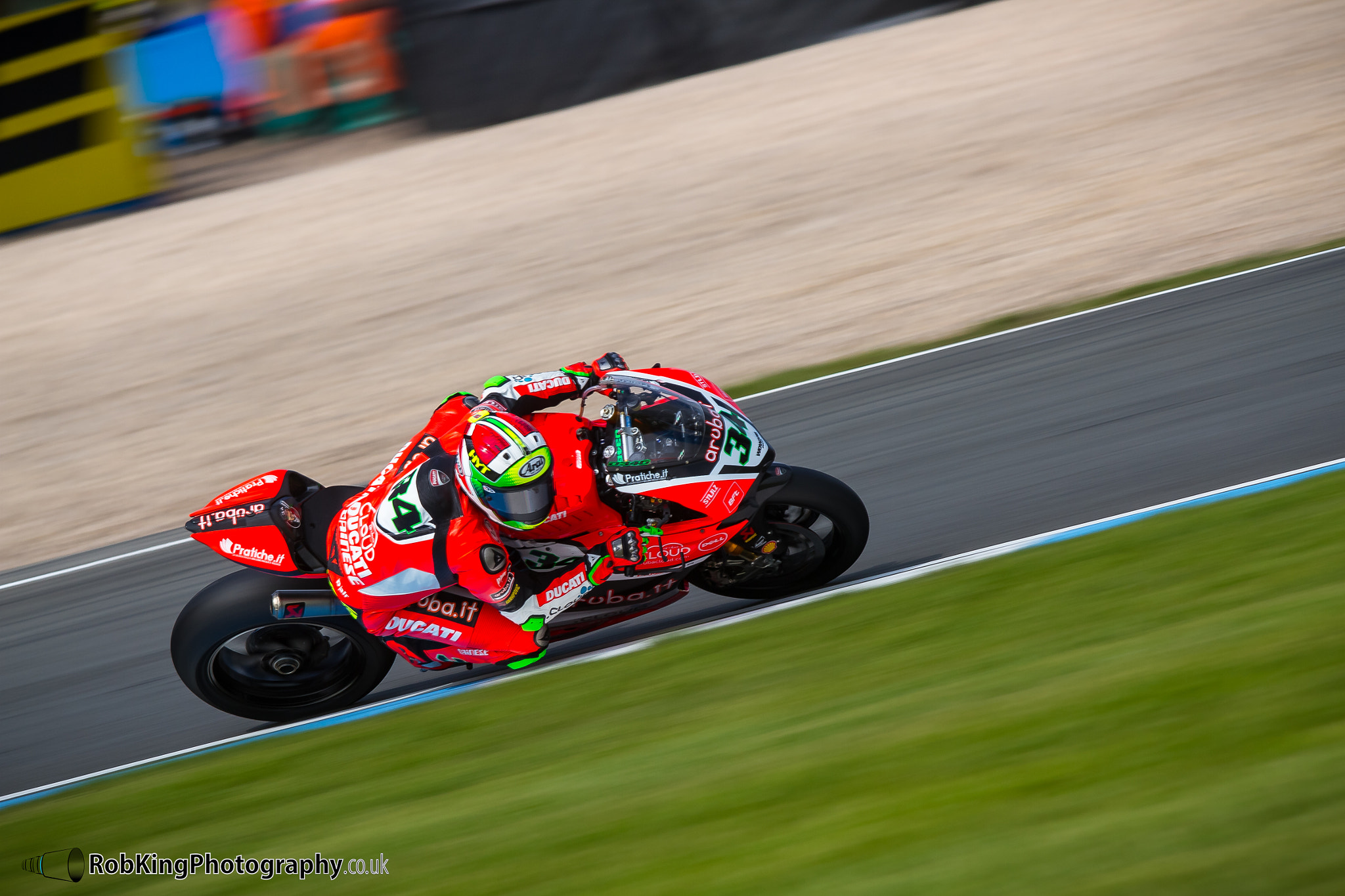 Canon EOS 7D + Canon EF 300mm F2.8L IS USM sample photo. Davide giugliano #34 photography